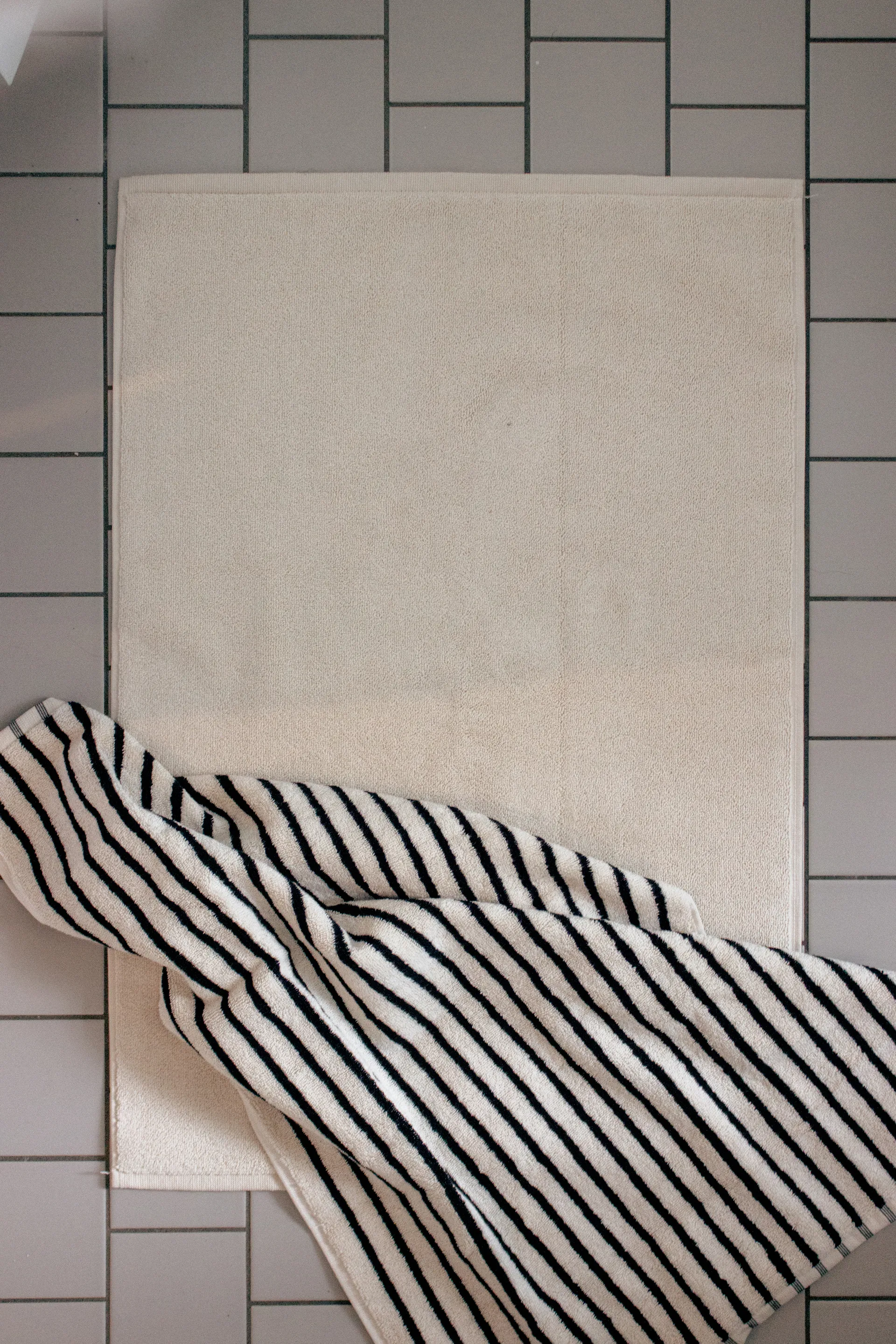 Drift kylpyhuonematto 50x70 cm, Valkoinen Scandi Living
