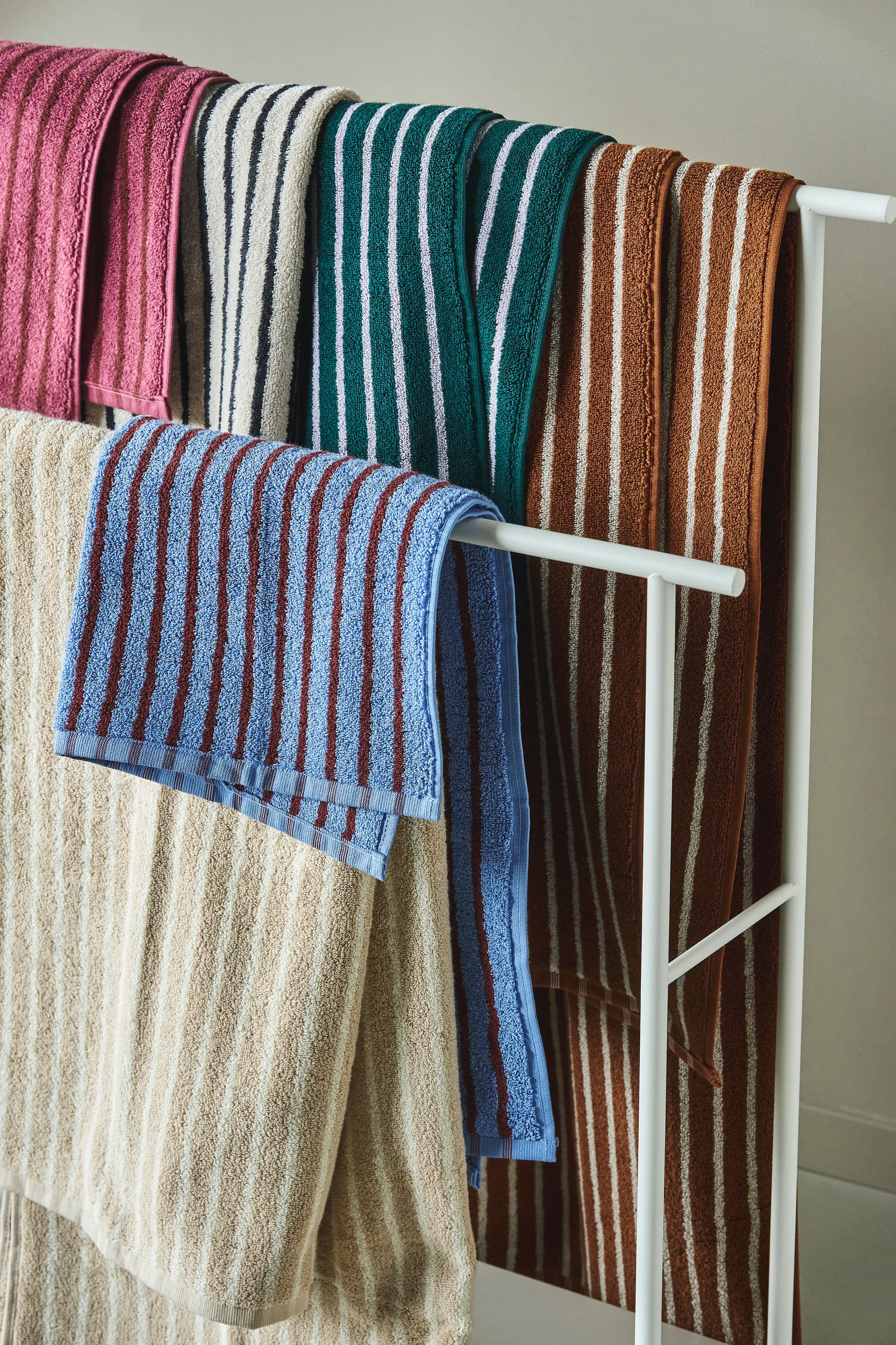 Drift kylpypyyhe 70x140 cm, Beige-valkoinen Scandi Living