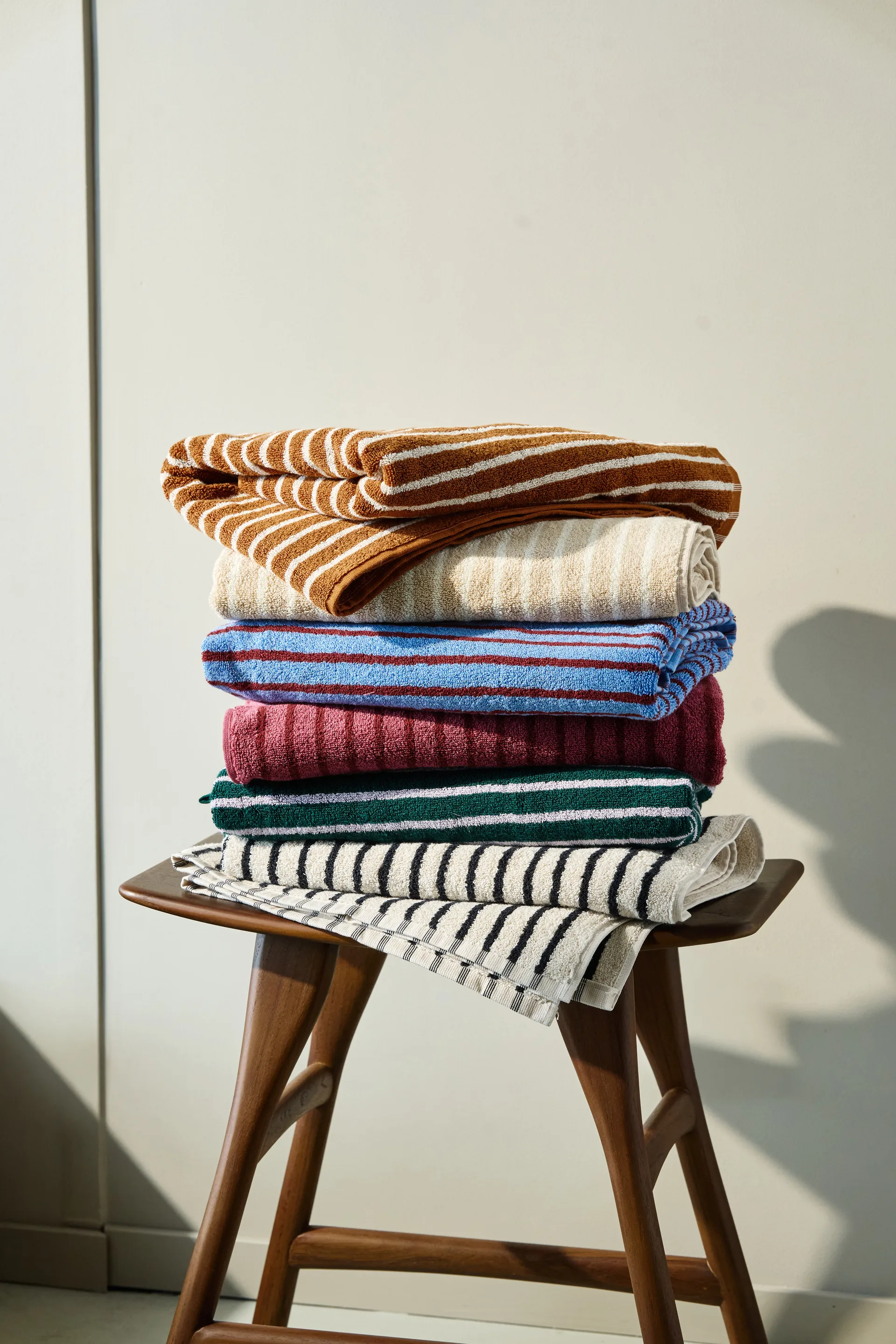 Drift kylpypyyhe 70x140 cm, Vihreä-lila Scandi Living