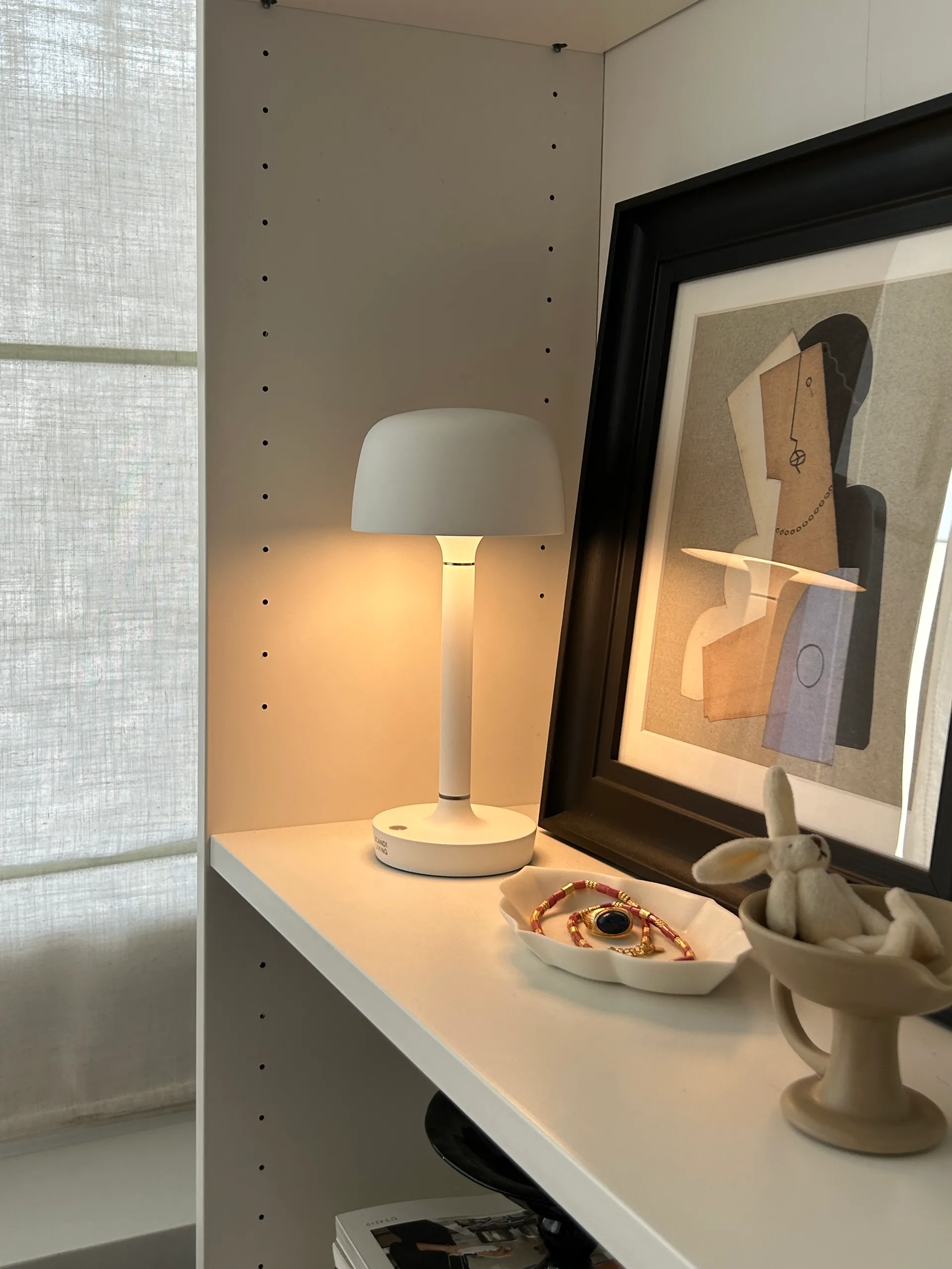 Halo kannettava pöytävalaisin 25,5 cm, White Scandi Living