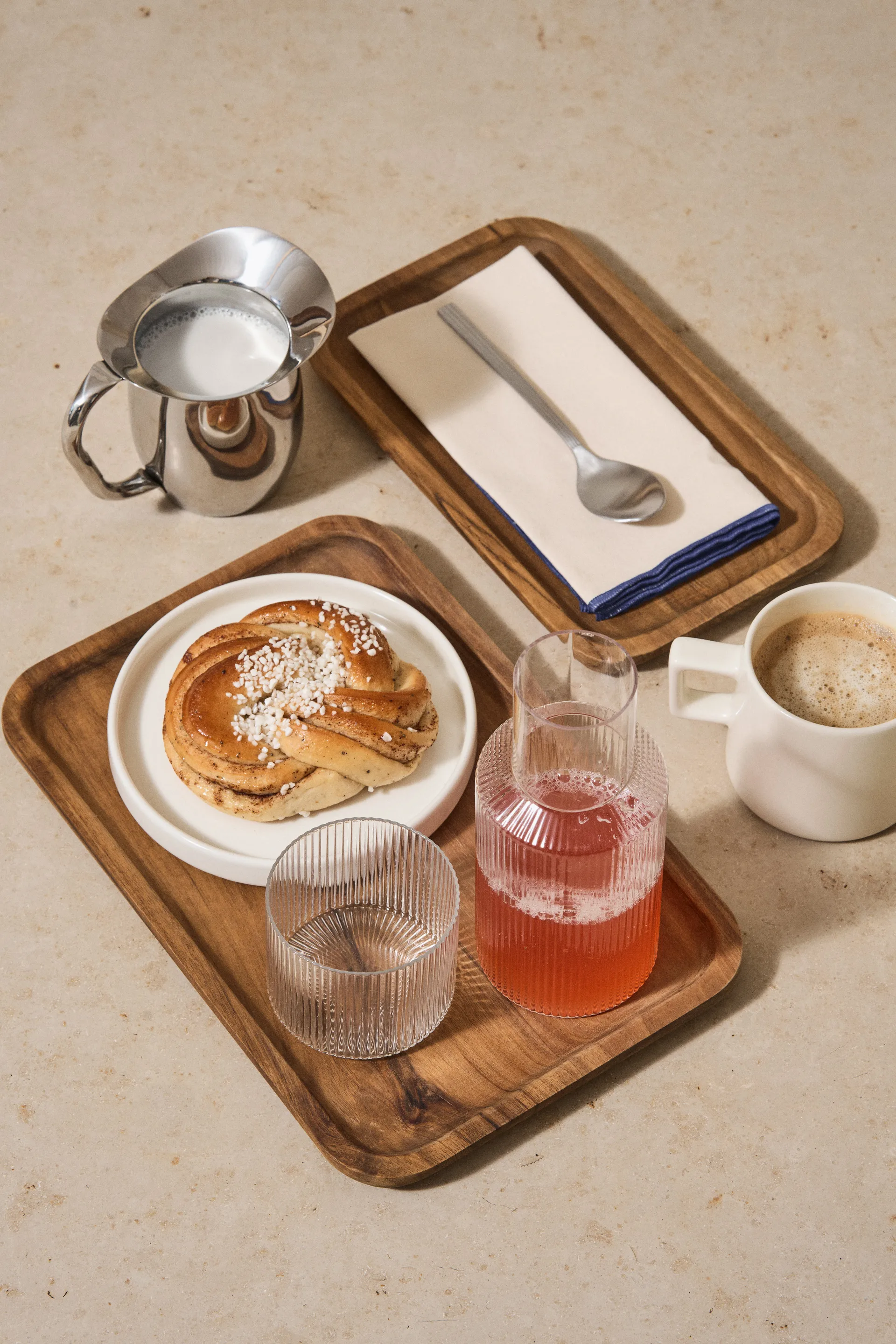 Hollow tarjoilulautanen., 15x25 cm Scandi Living