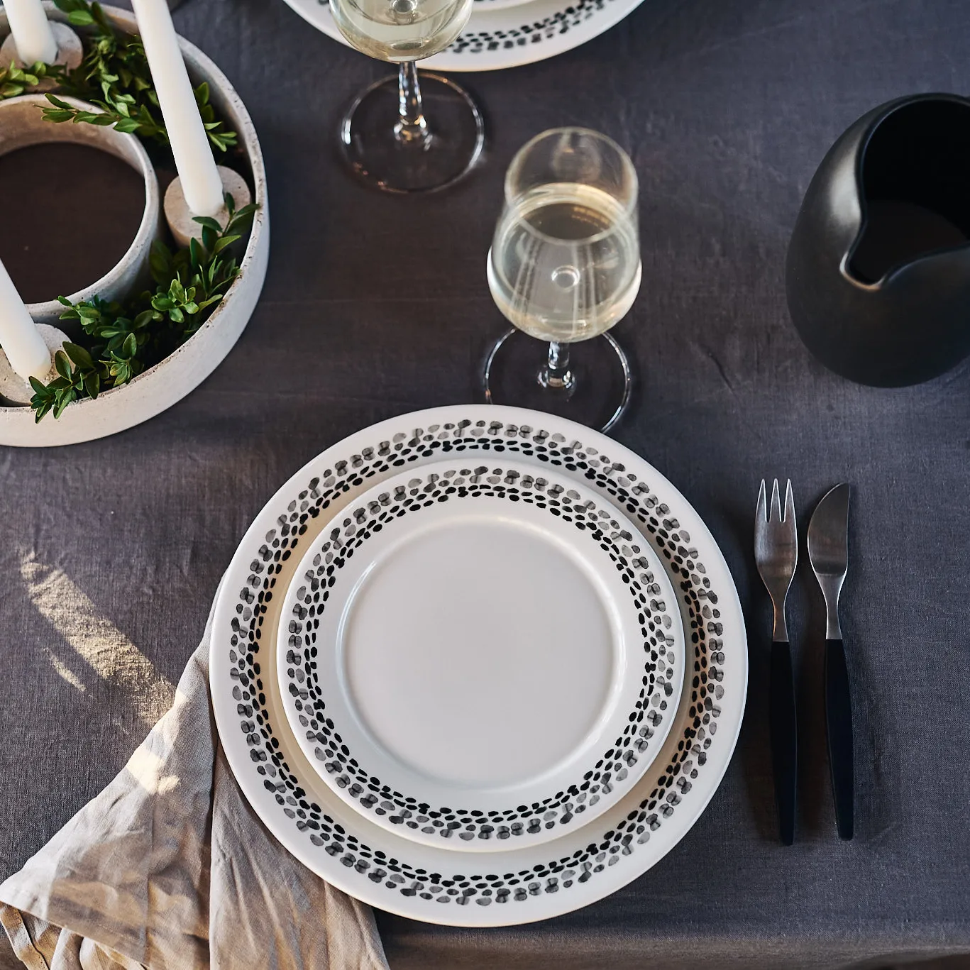 Klappersten-leipälautanen 21 cm 4-pack, musta ja valkoinen Scandi Living