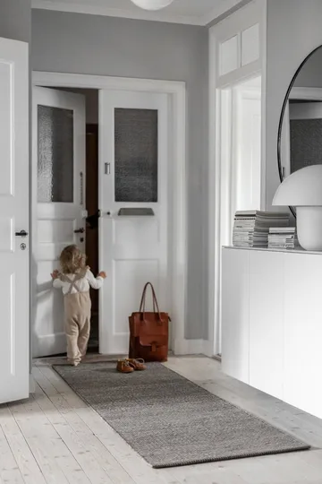 Lea villamatto musta - 80x240 cm - Scandi Living