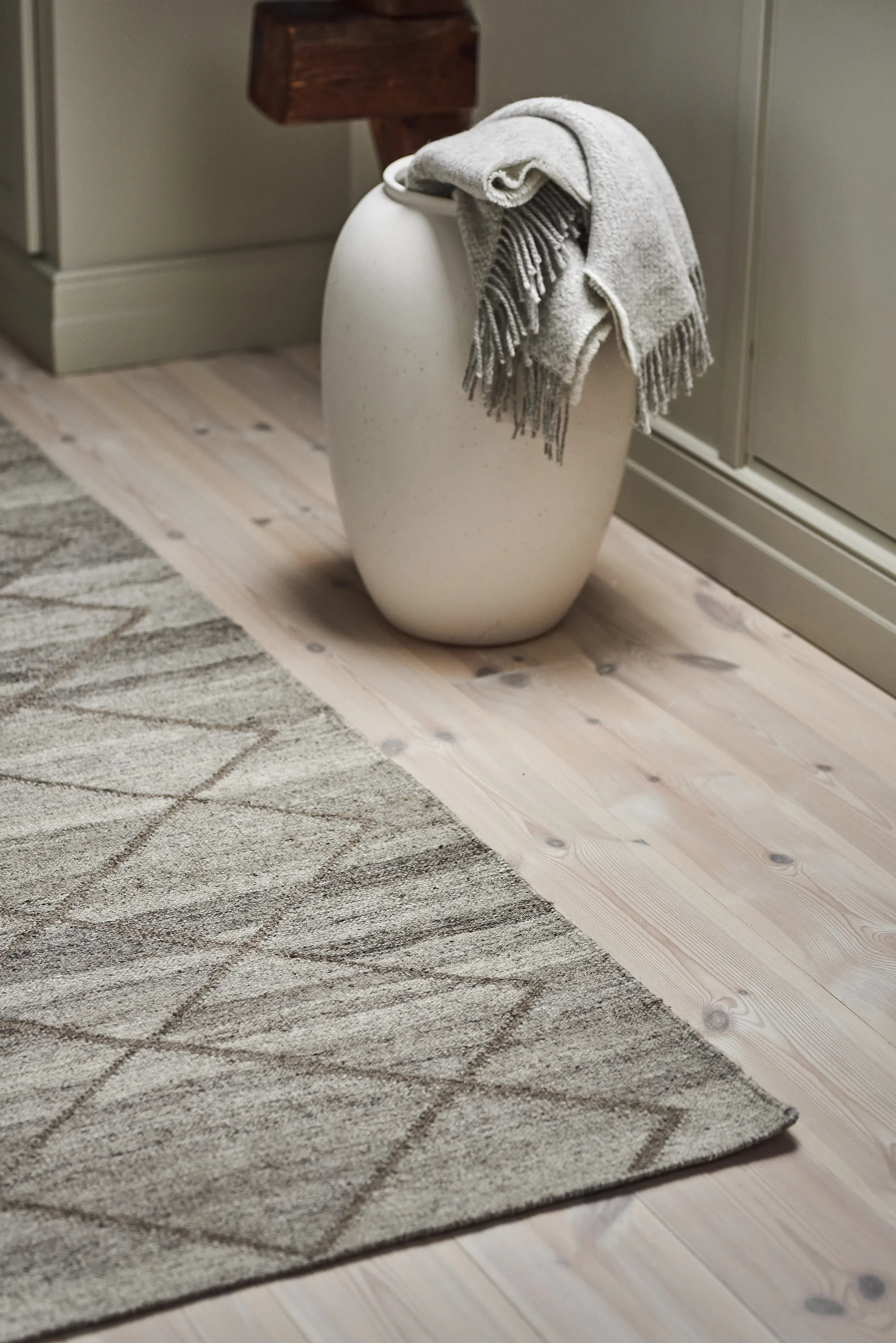 Peak villamatto luonnonharmaa, 80x240 cm Scandi Living