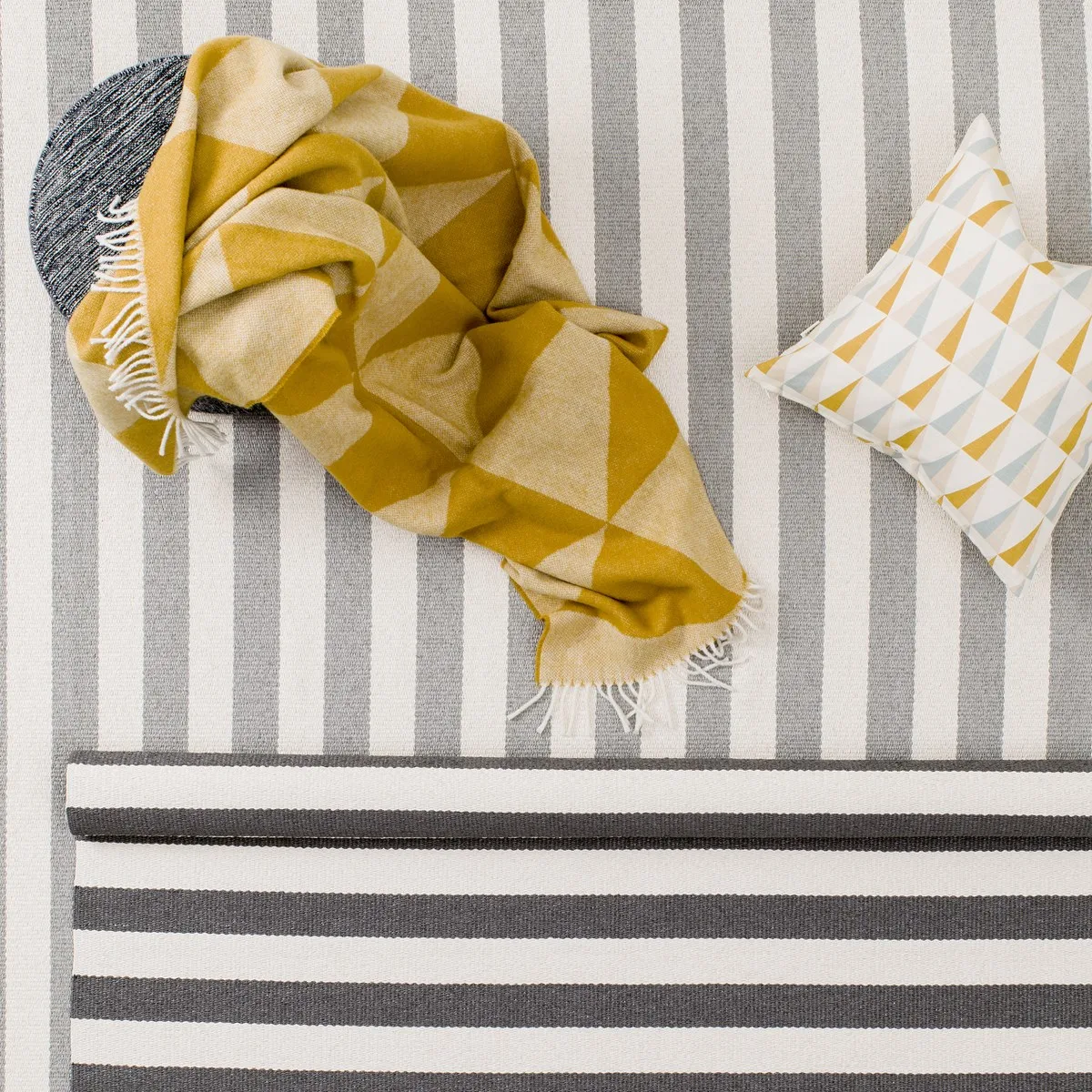 Rime puuvillahuopa, Mustard Scandi Living