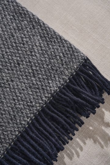 Sandstone villahuopa 130x180 cm - Indigo sininen - Scandi Living