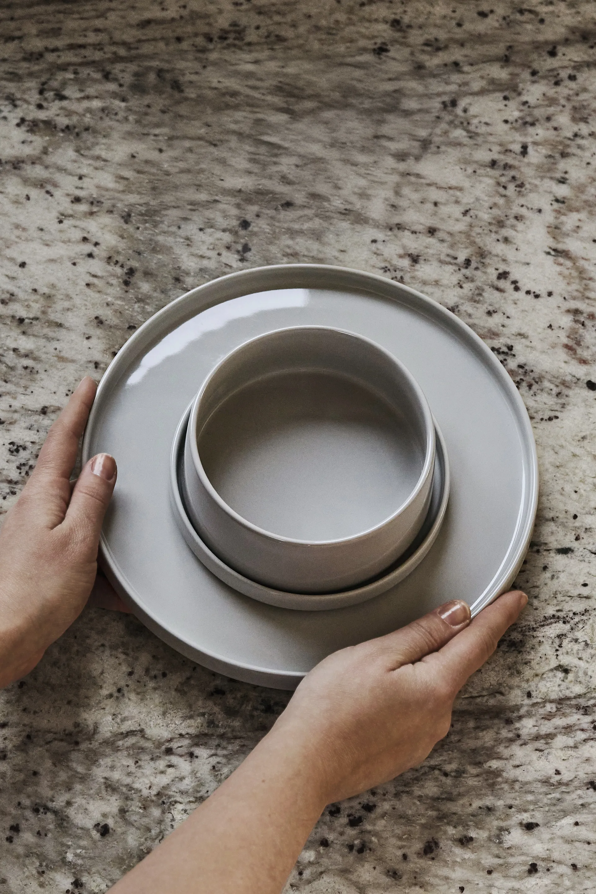 Taper astiasetti 12 osaa - Vaaleanharmaa Scandi Living