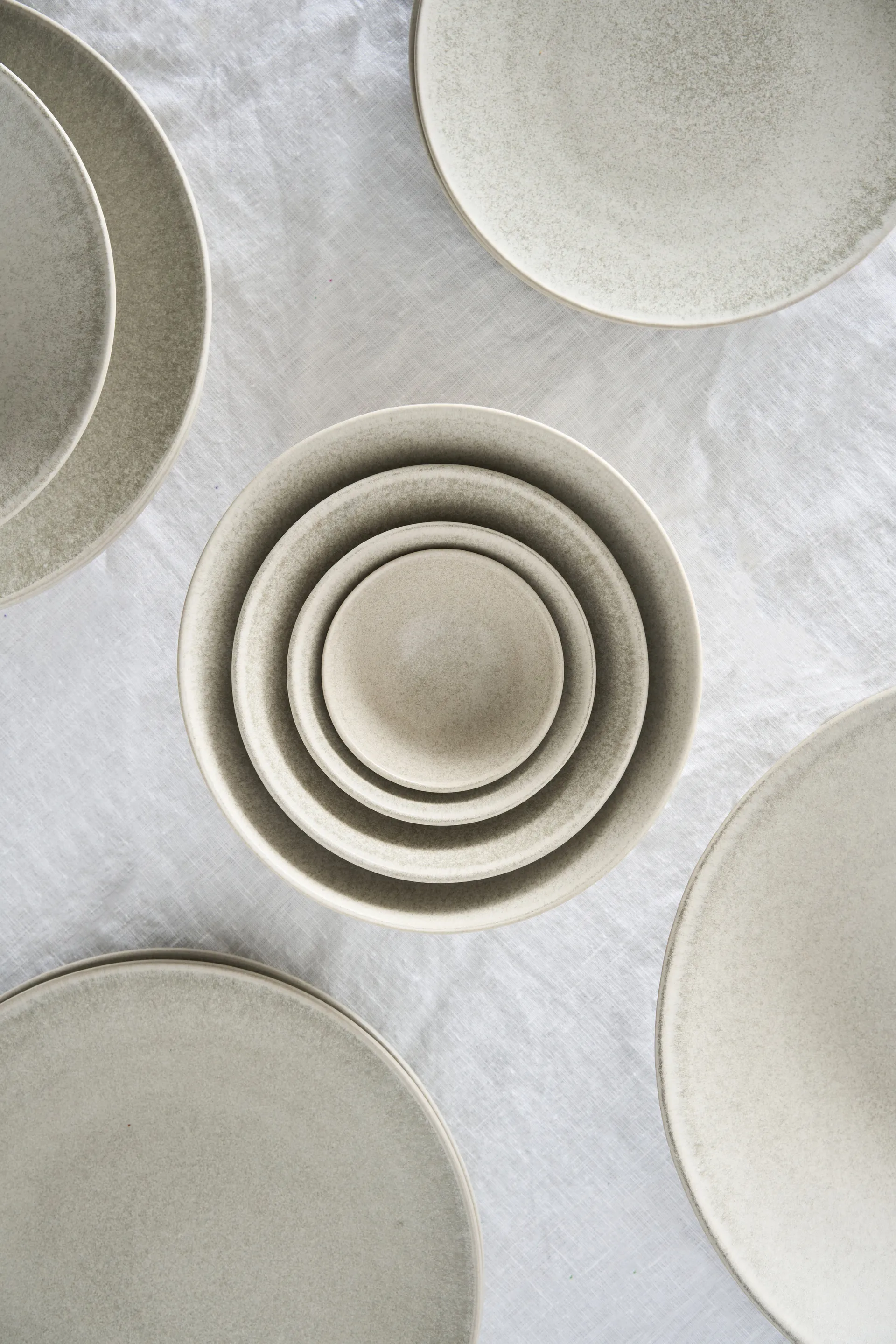 Terra ruokalautanen, Beige kivitavara, Ø26,5 cm Scandi Living