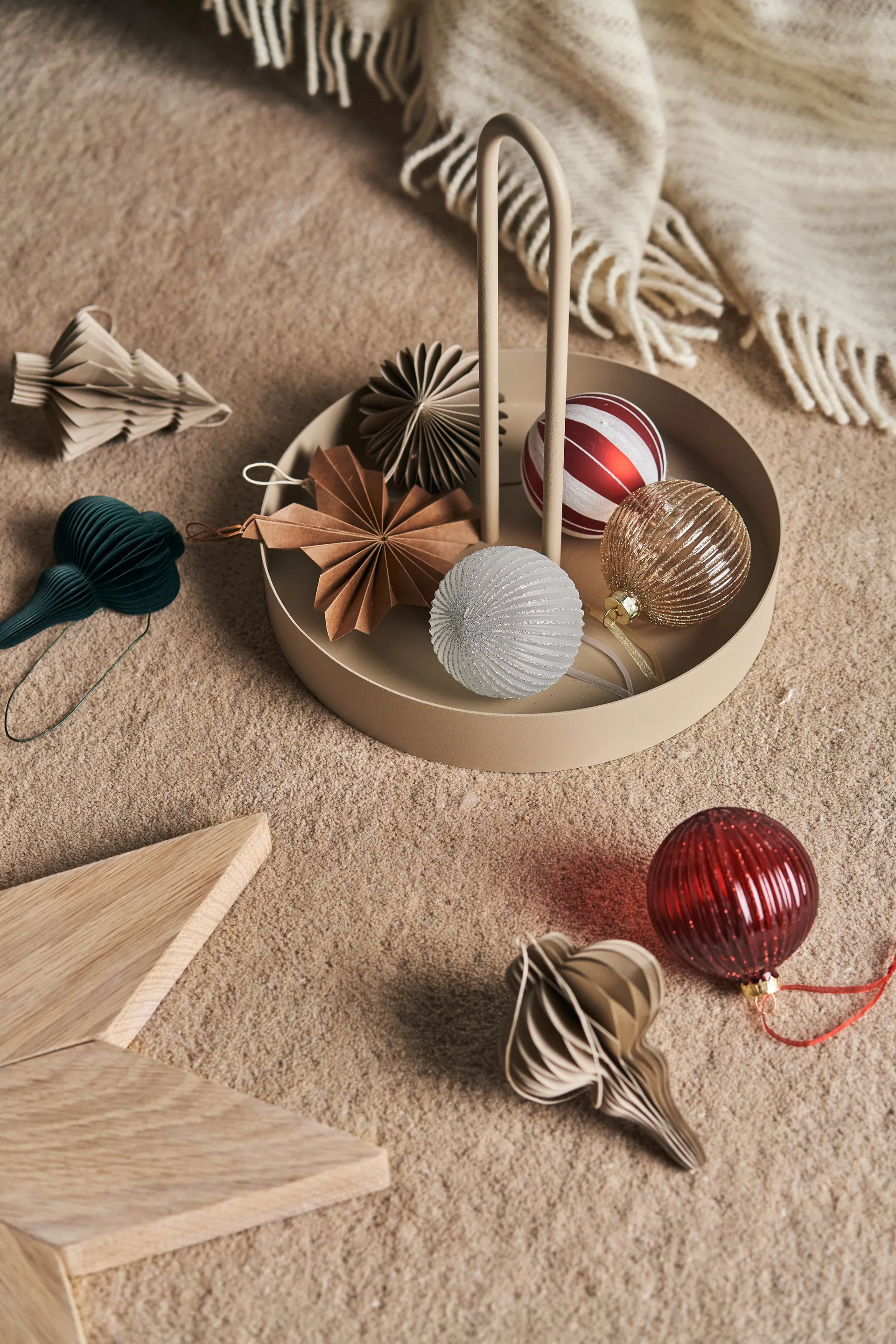 Tradition joulukuusenpallo 6 kpl, Red/white Scandi Living