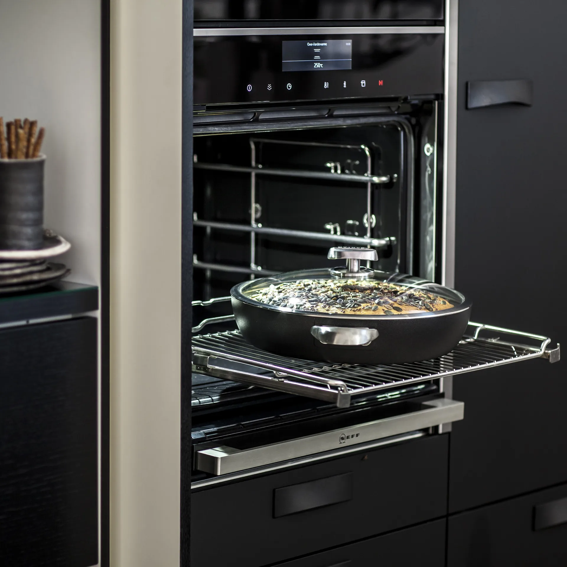 Scanpan Pro IQ korkeareunainen kannellinen paistinpannu, Ø 28 cm Scanpan