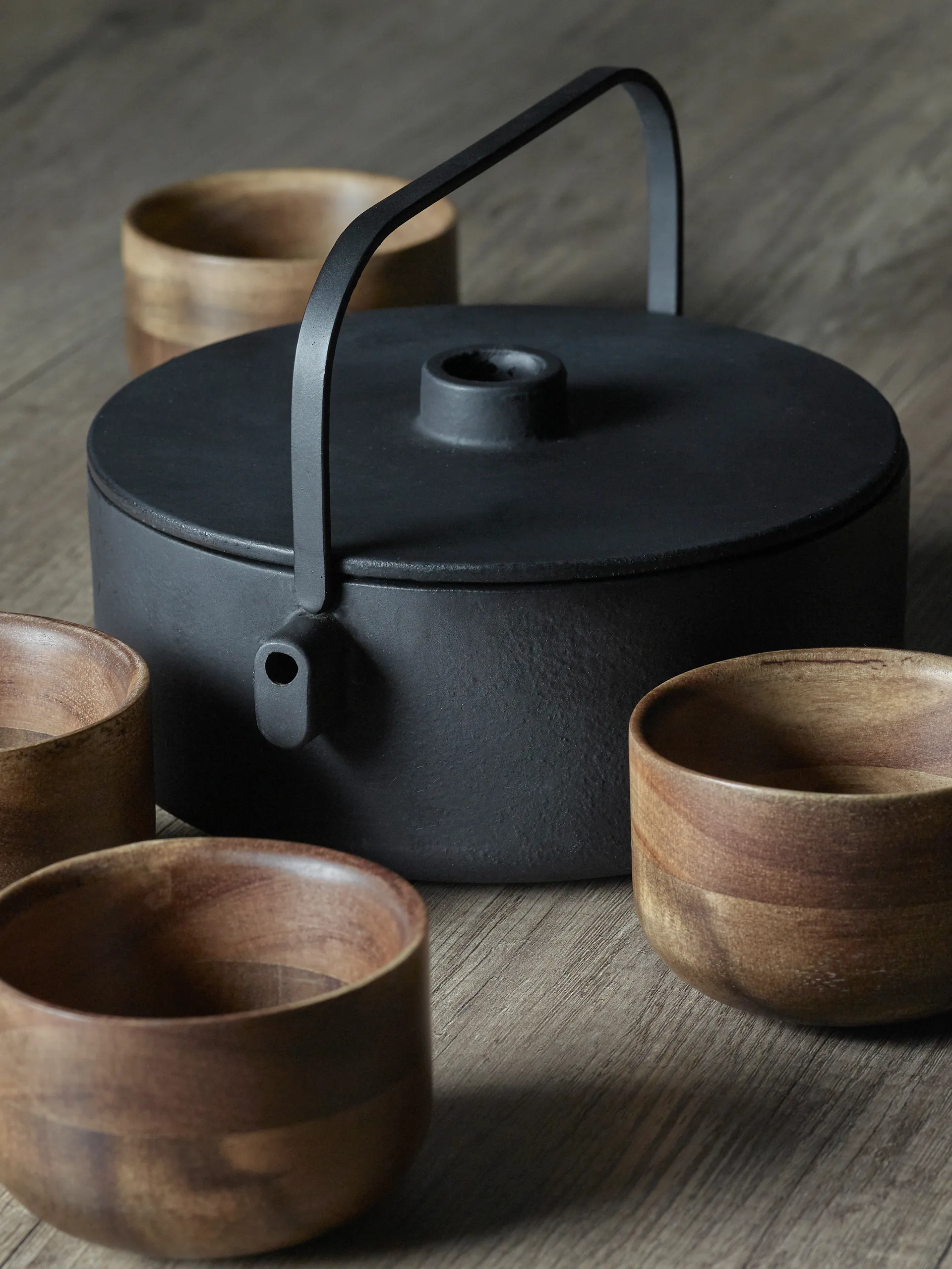 Collage teekannu valurauta 1,2 l, Black Serax