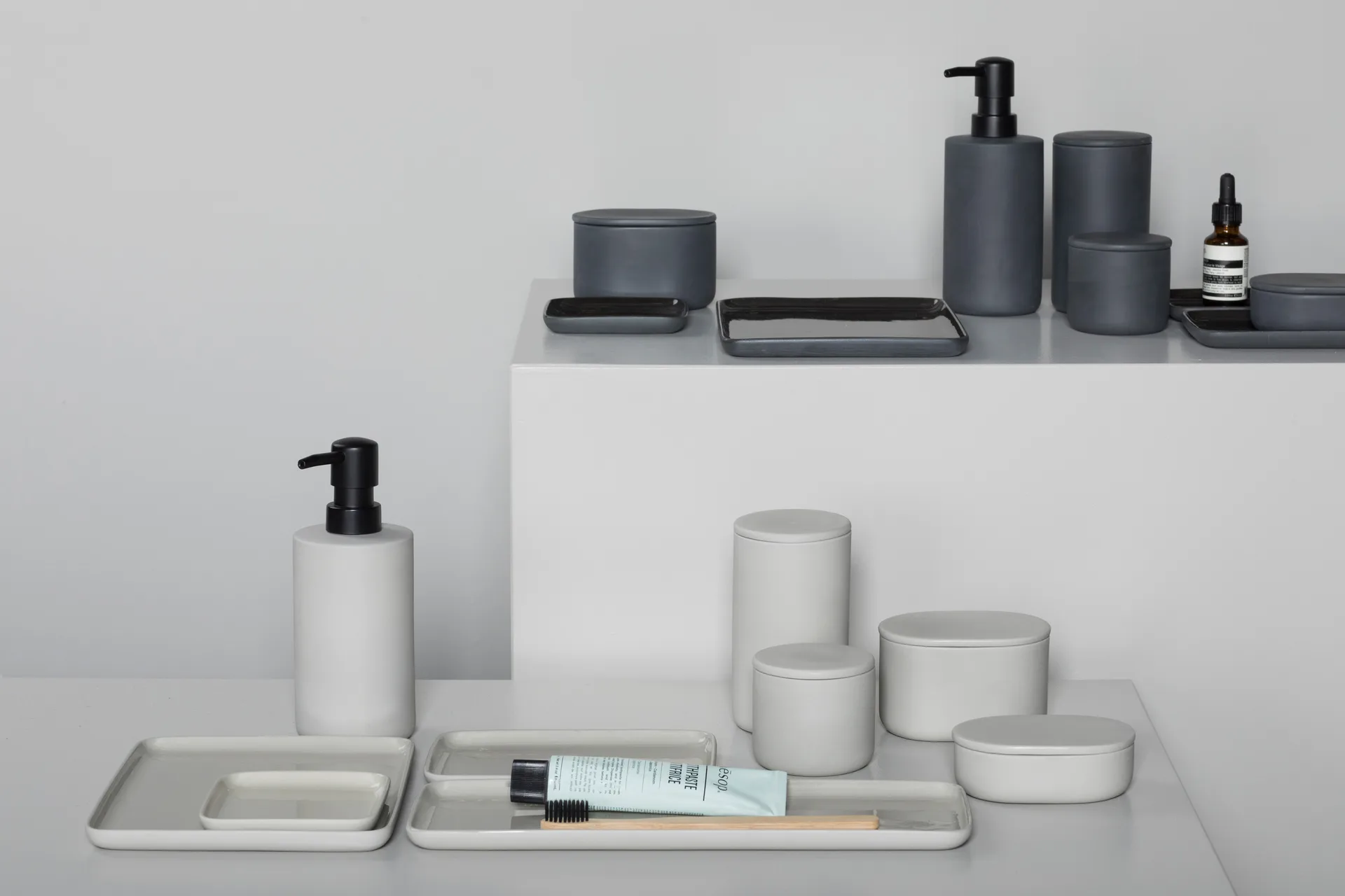 Cose säilytyspurkki pyöreä kannella S matala Ø 7 cm, Beige Serax