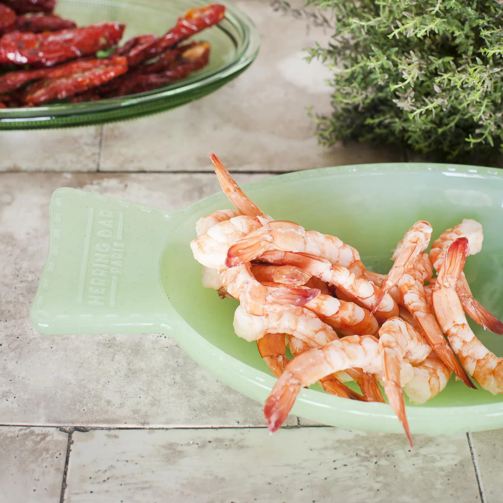 Fish & Fish -tarjoilulautanen 14x26 cm, Jadeite green Serax