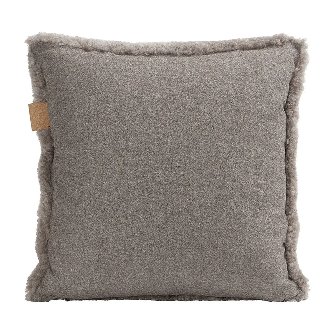 Shepherd Lina lampaannahkatyyny, 40 cm x 40 cm, kivi Shepherd of Sweden