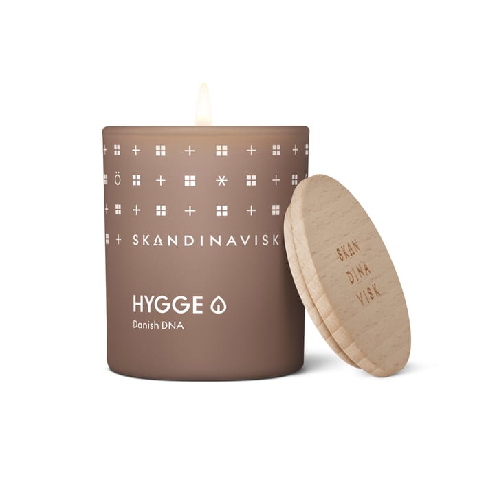 Hygge tuoksukynttilä kannella - 65 g - Skandinavisk