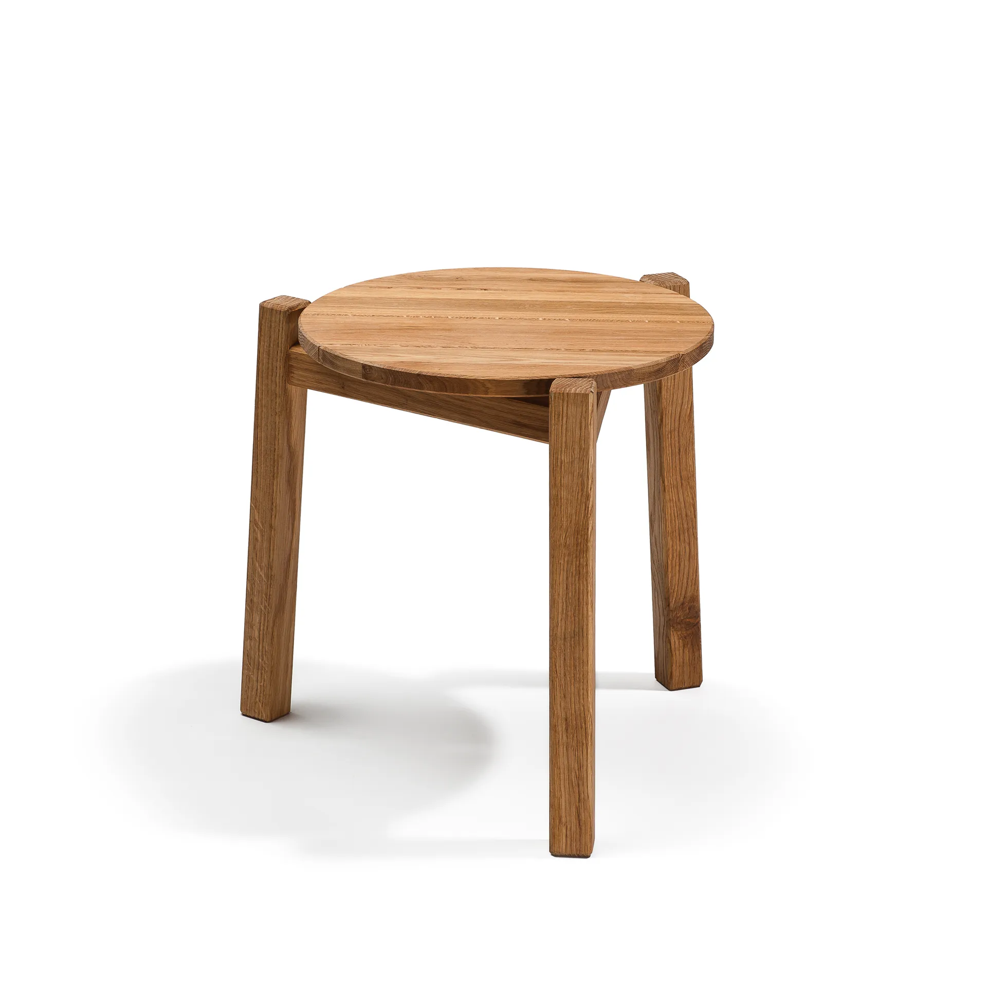 Djurö sohvapöytä, Tiikki, ø42 cm Skargaarden
