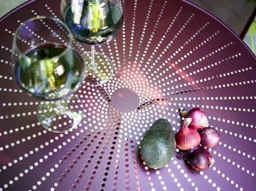 Piazza I -pöytä - Vaaleanharmaa - SMD Design