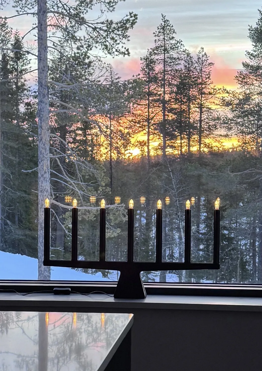 Stella 7 adventtikynttelikkö 60 cm, Musta SMD Design