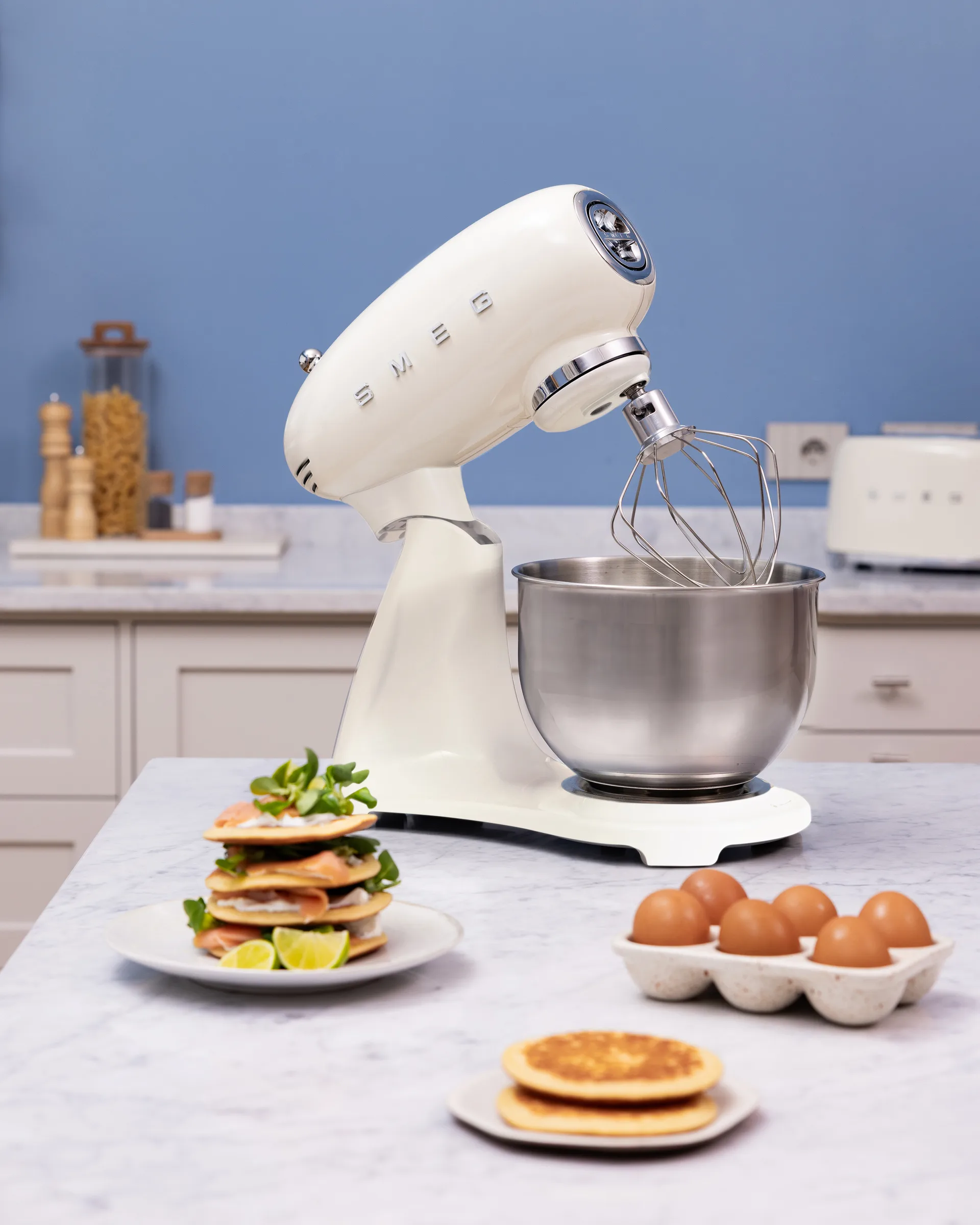 Smeg 50’s style keittiökone, Kreemi, 1000 W, 4,8 l Smeg