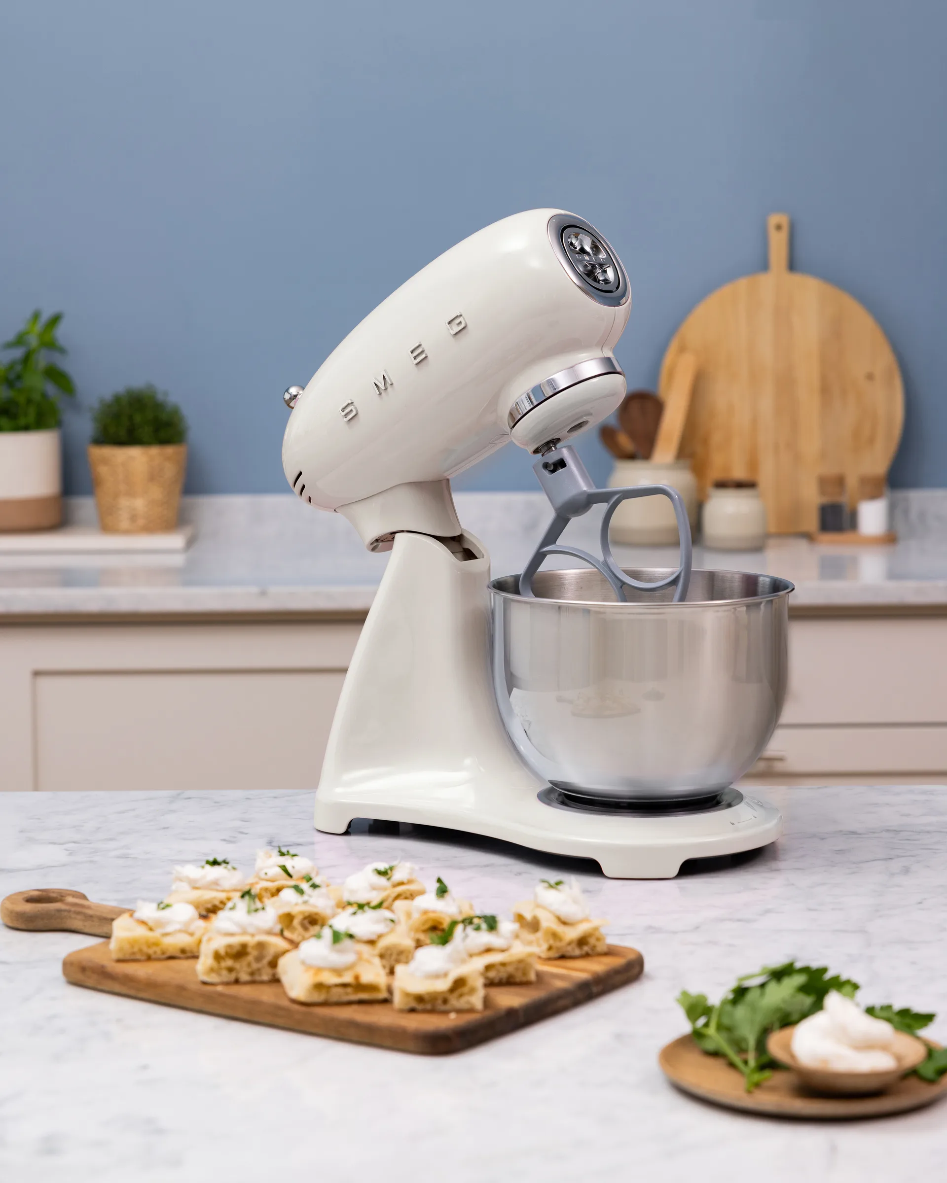 Smeg 50’s style keittiökone, Kreemi, 1000 W, 4,8 l Smeg