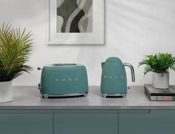 Smeg 50's Style vedenkeitin 1,7 L - Smaragdinvihreä - Smeg