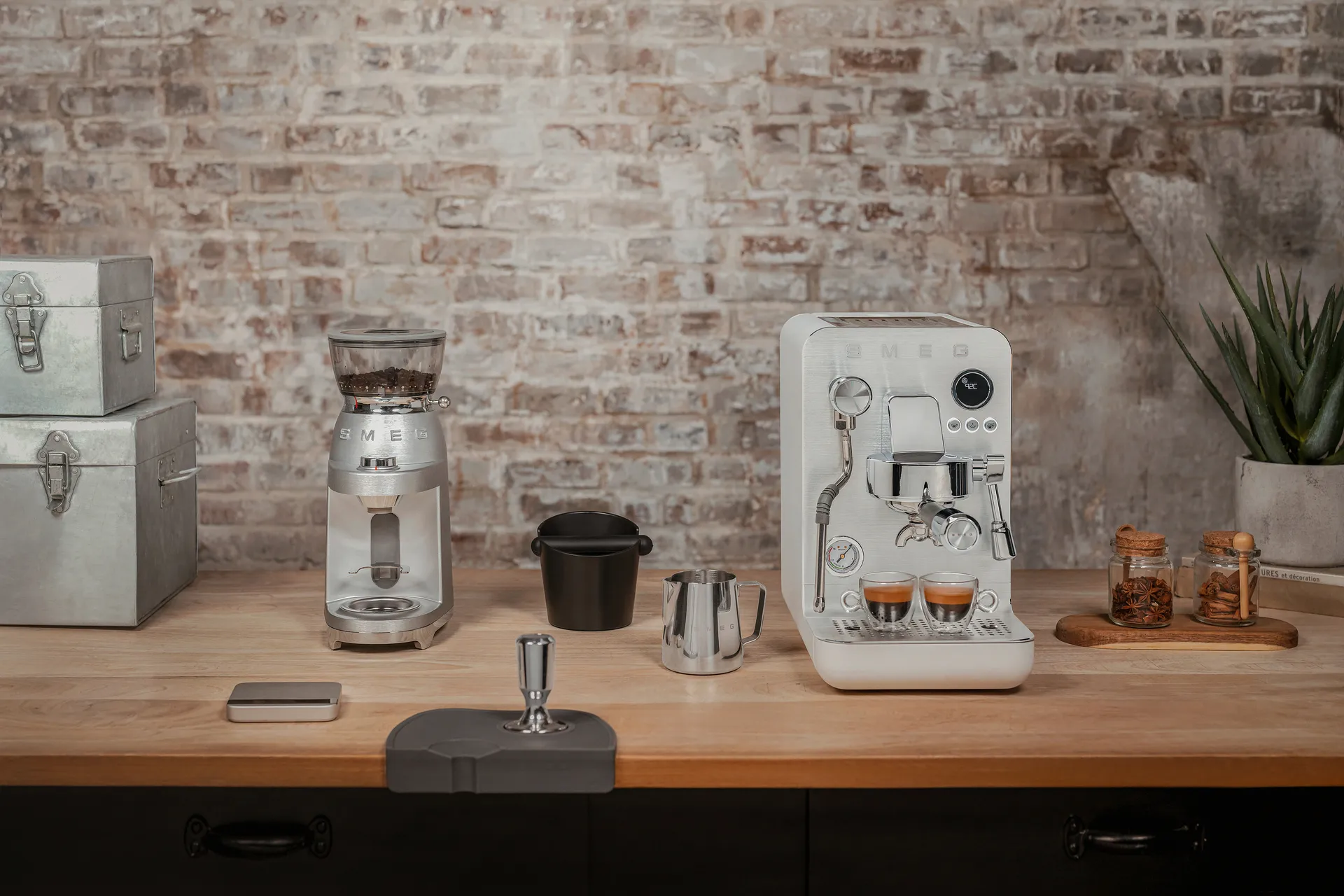 Smeg minipro espressokeitin, Valkoinen Smeg