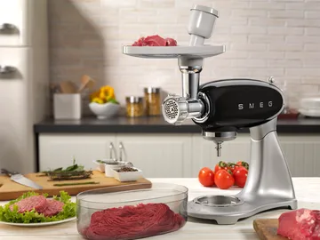 Smeg monitoiminen lihamylly - Hopea - Smeg