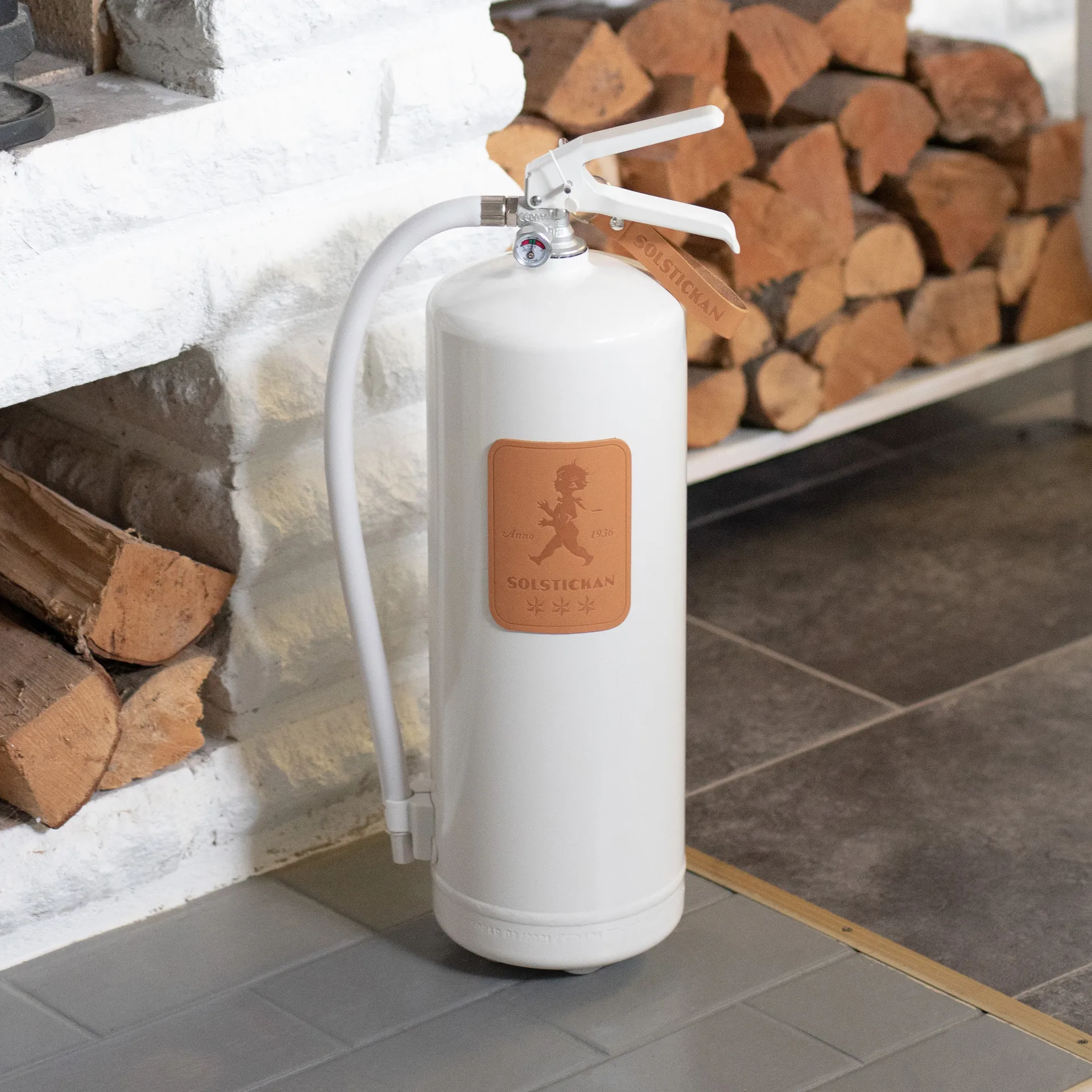 Solstickan palosammutin 6 kg, Vit-ljust nahka. Solstickan Design