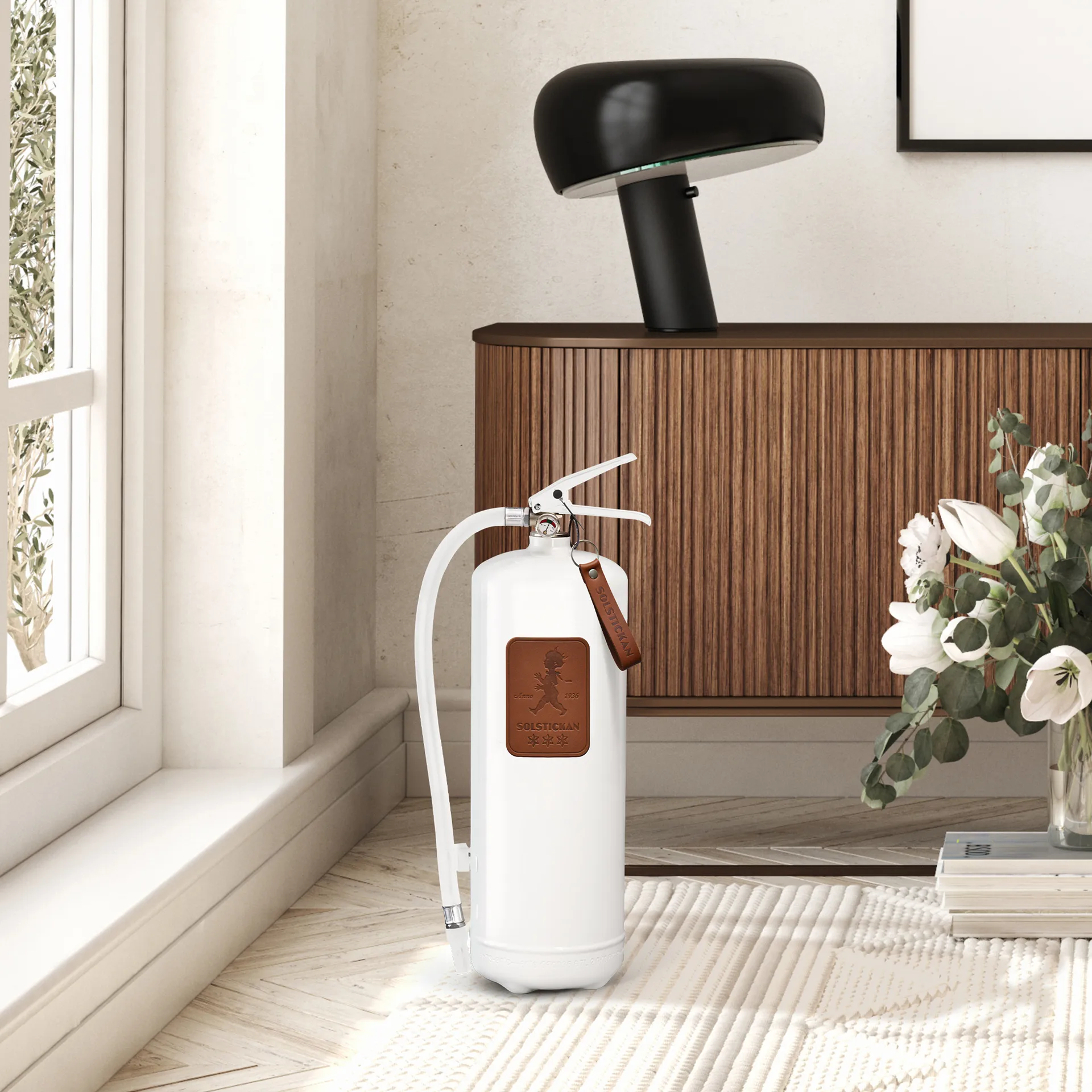 Solstickan palosammutin 6 kg, Vit-tummanruskea nahka. Solstickan Design