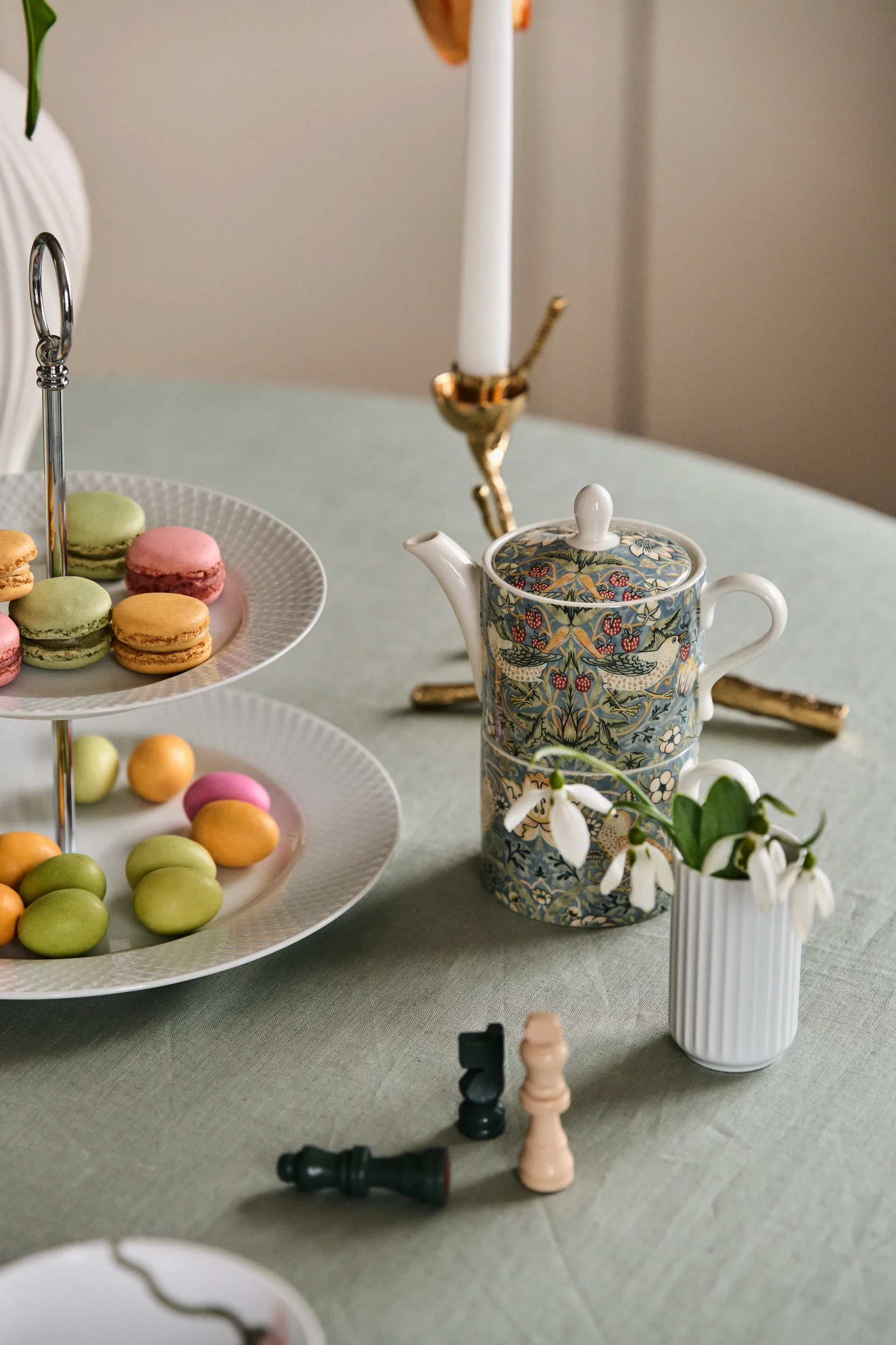 Strawberry Thief -teekannu ja teekuppi, Multi Spode