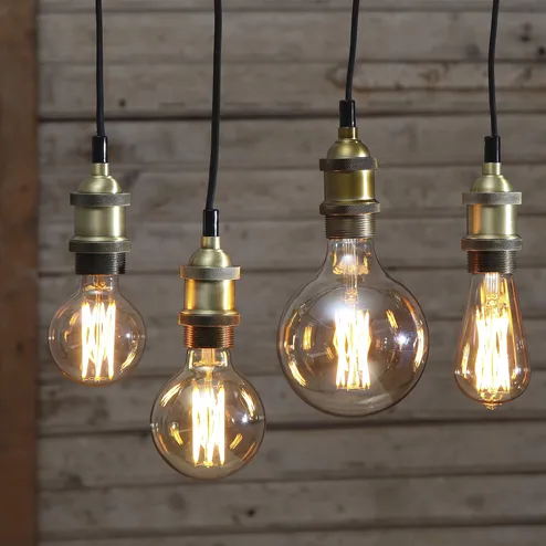 Archaic johto töpselillä, musta-messinki Star Trading