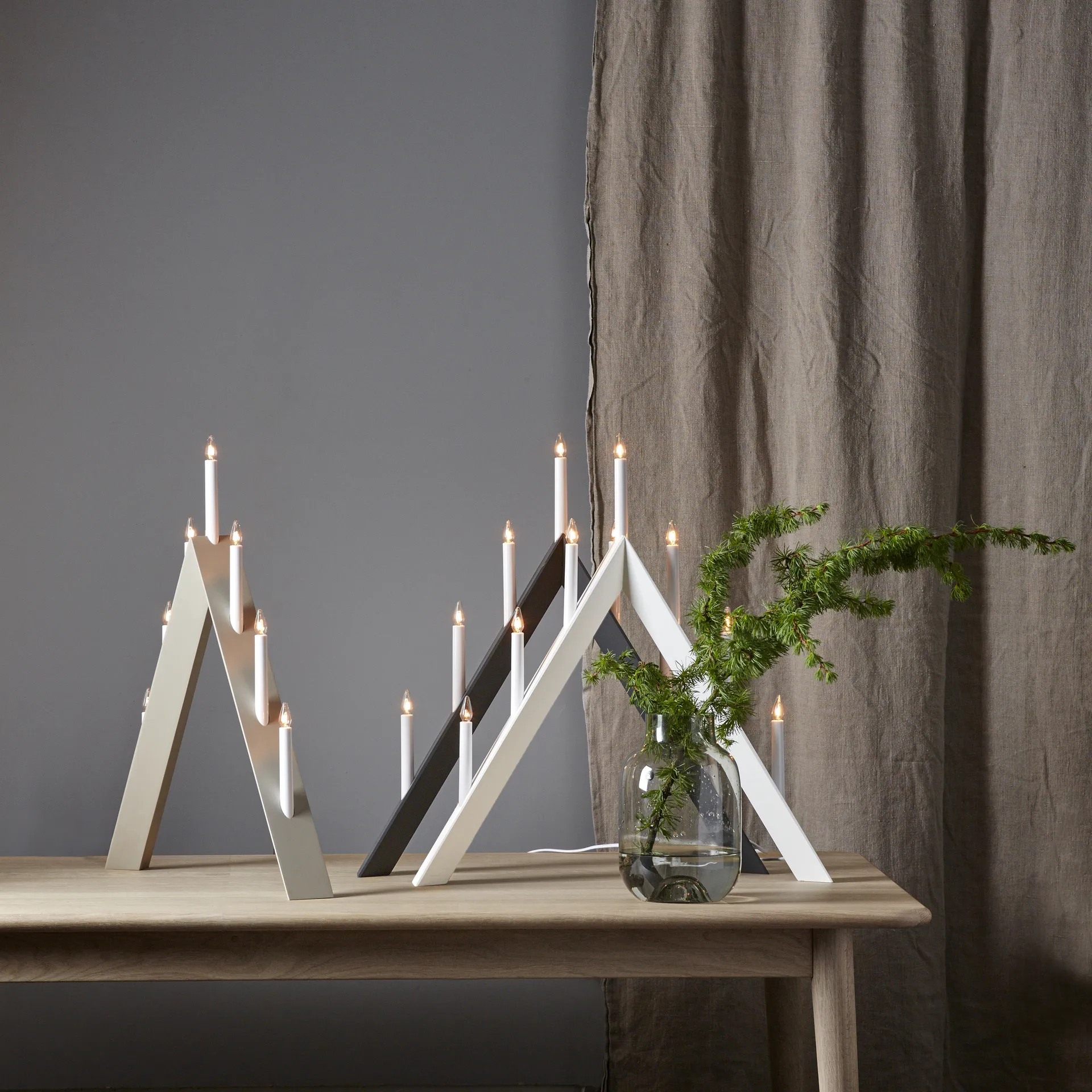 Arrow adventtikynttelikkö 64,5 cm 2-pakkaus - Valkoinen,  Star Trading