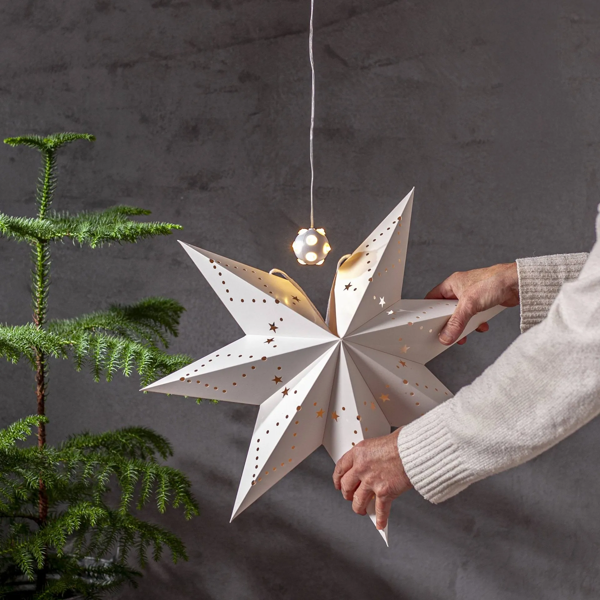 Lighty valosarja, lamppu adventtitähteen, Valkoinen pallo Star Trading