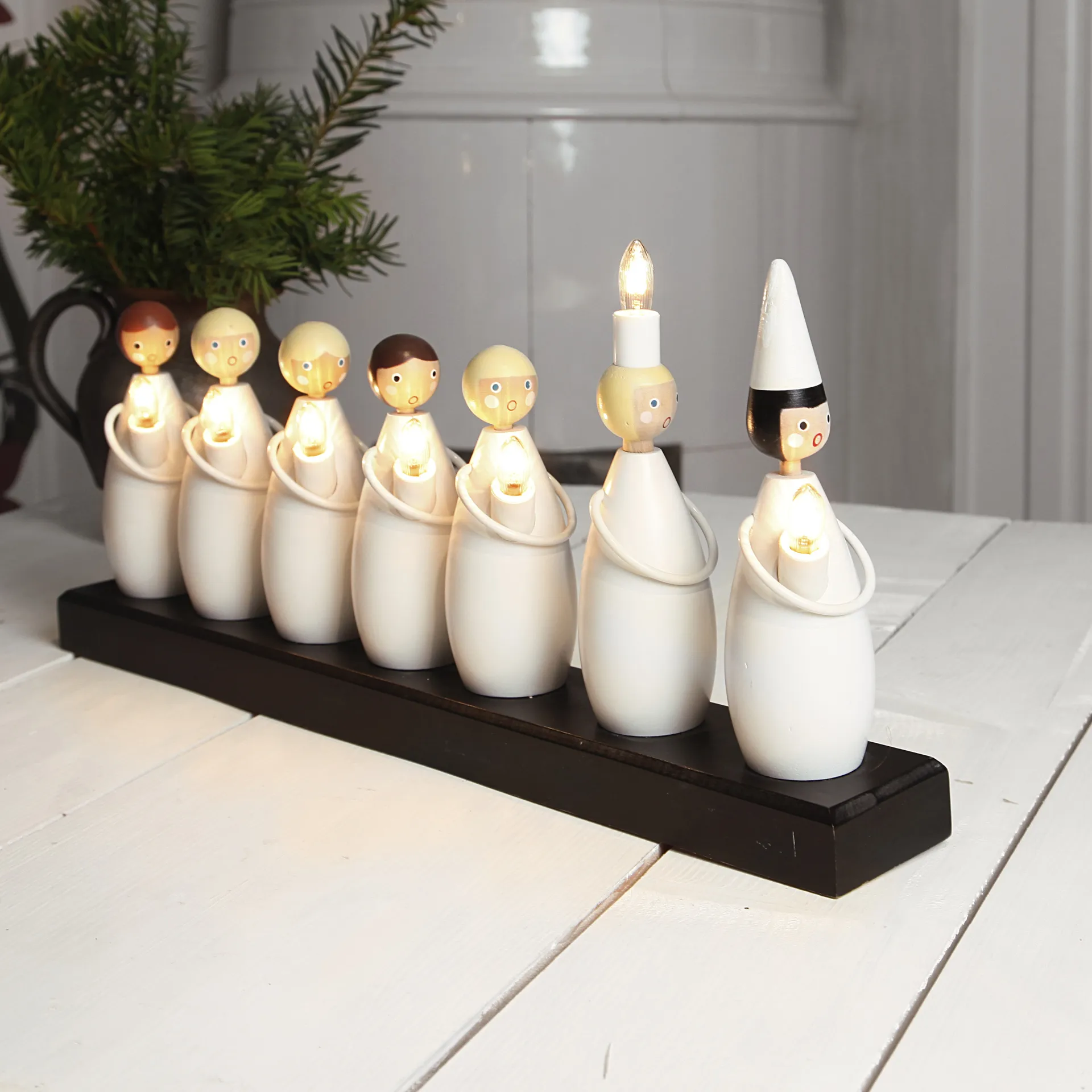 Luciatåg sähkökynttelikkö, valkoinen Star Trading