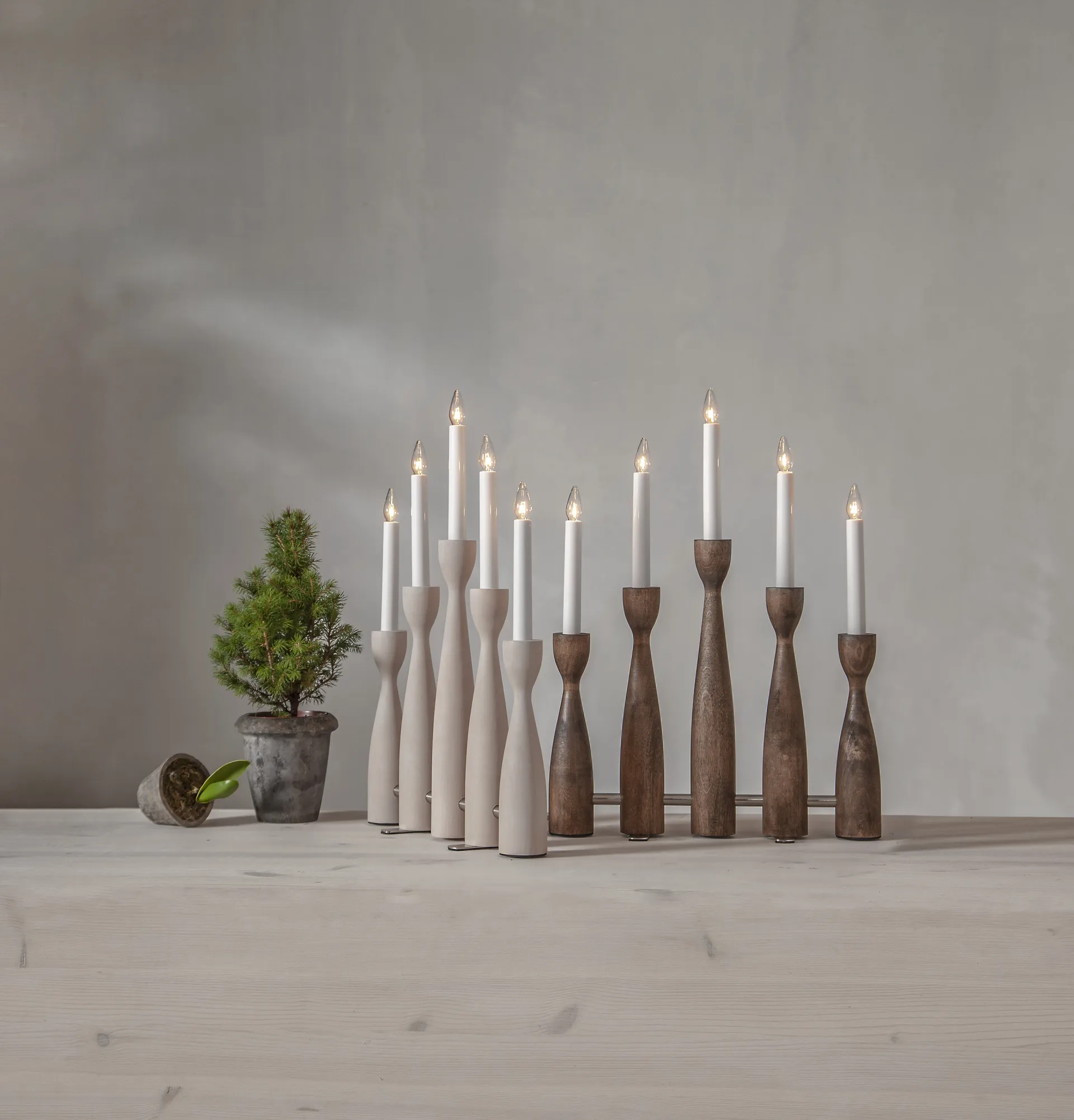 Midja 2.0 -adventtikynttelikkö, Saksanpähkinä Star Trading