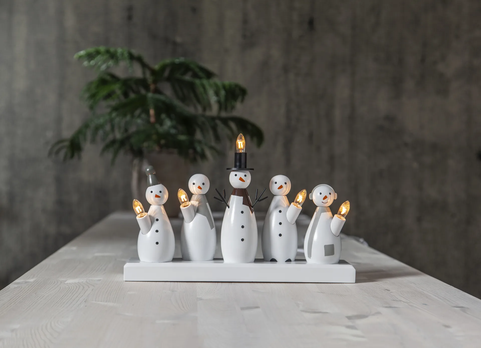 Snowman adventtikynttilänjalka, Valkoinen Star Trading