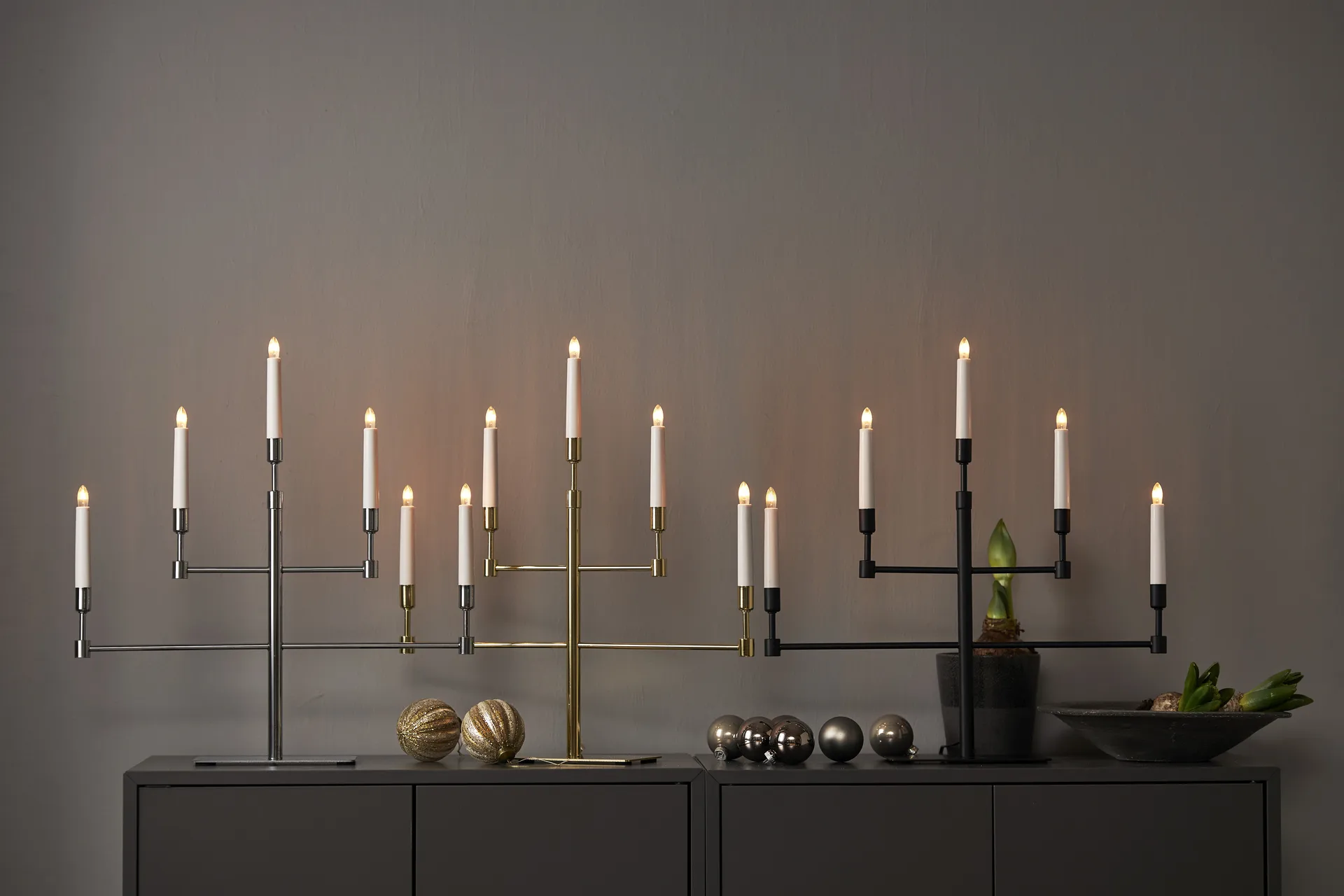 Vide adventtikynttelikkö, Kromi Star Trading