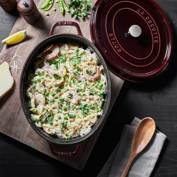 Staub La Cocotte ovaali pata valurauta 4,2 L. - Grenadiininpunainen - STAUB