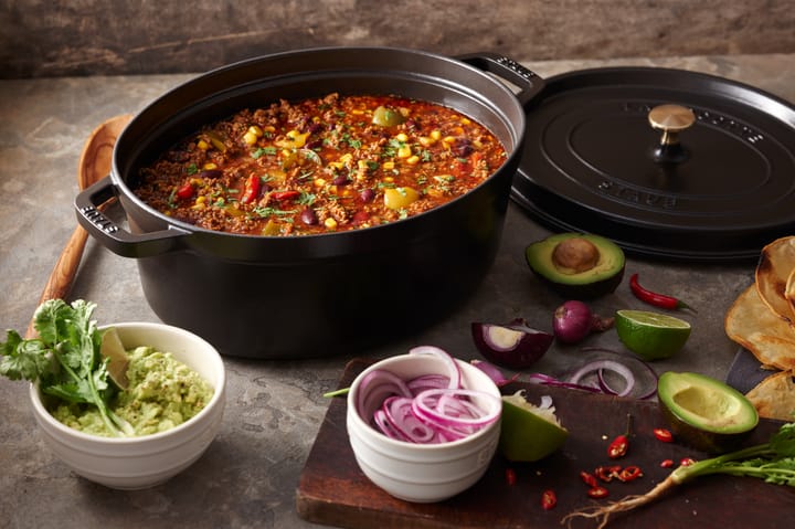 Staub La Cocotte ovaali pata valurauta 5,5 L, Musta STAUB