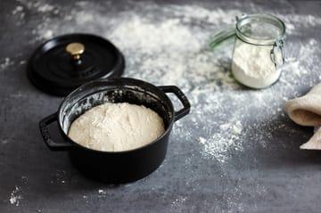 Staub La Cocotte pyöreä pata valurauta 2,6 L - Musta - STAUB