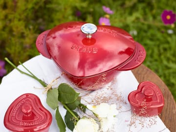 Staub La Cocotte sydänkattila 1,75 L - Punainen - STAUB