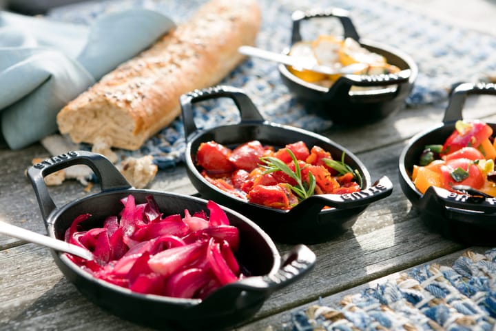 Staub ovaali uunivuoka valurauta 15 cm, Musta STAUB