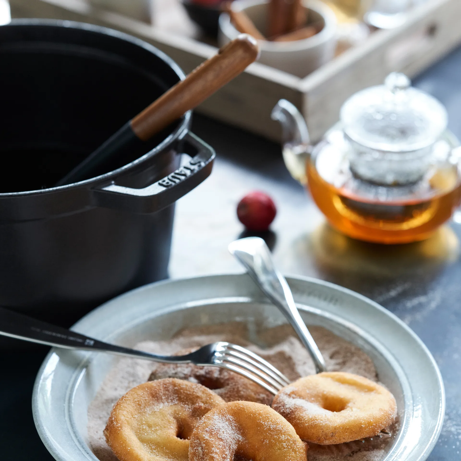 Staub pyöreä pata korkea 4,8 L, MattMusta STAUB