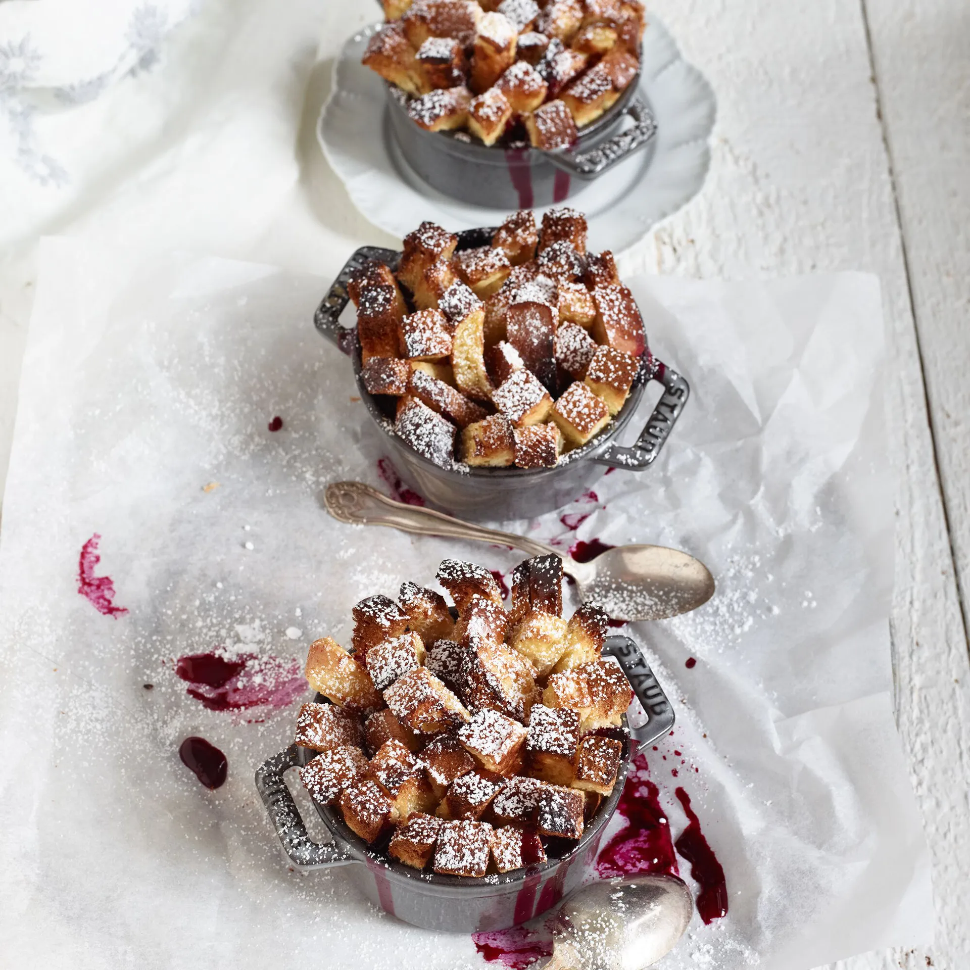 Staub tarjoiluteline 3 minikattilalle, Bambu STAUB