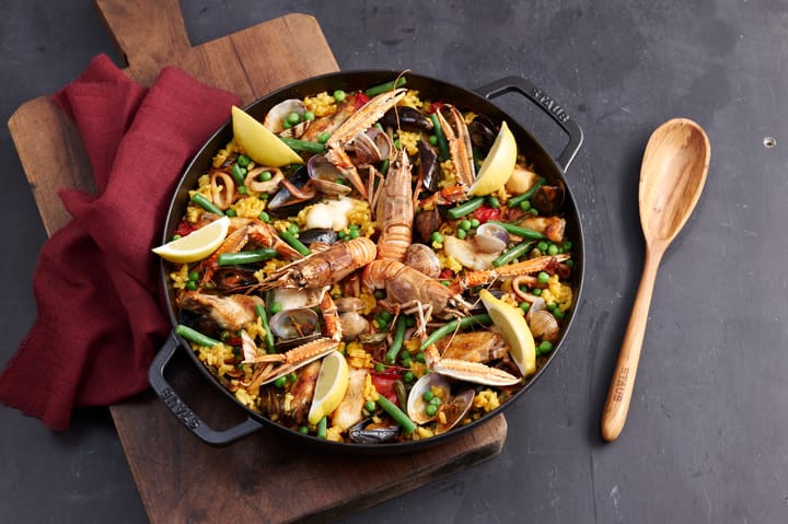 Staub traktööri pannun valurauta 2 kahvaa musta, Ø26 cm STAUB