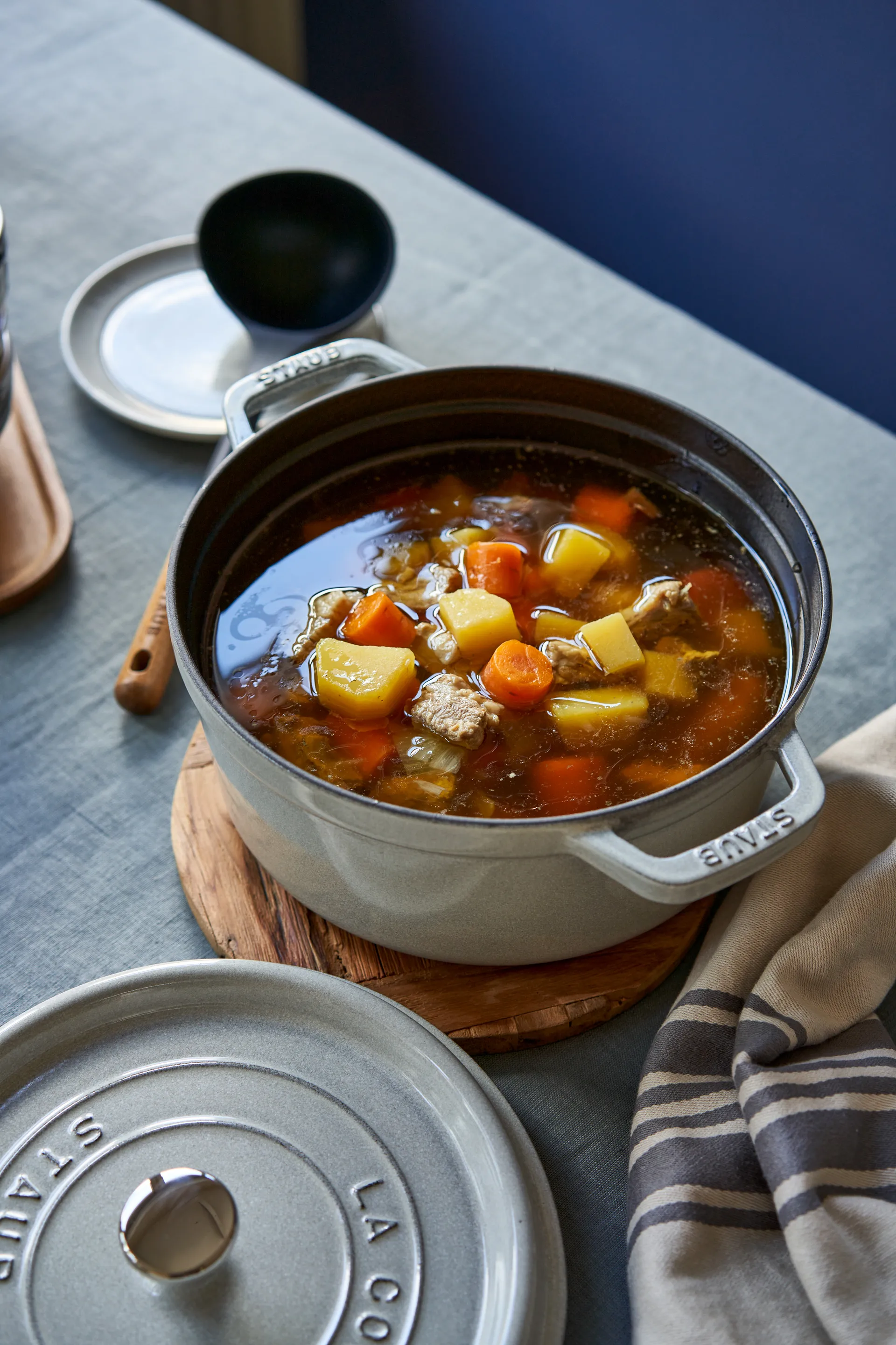 Staub White Truffle -pata, 3,8 l STAUB