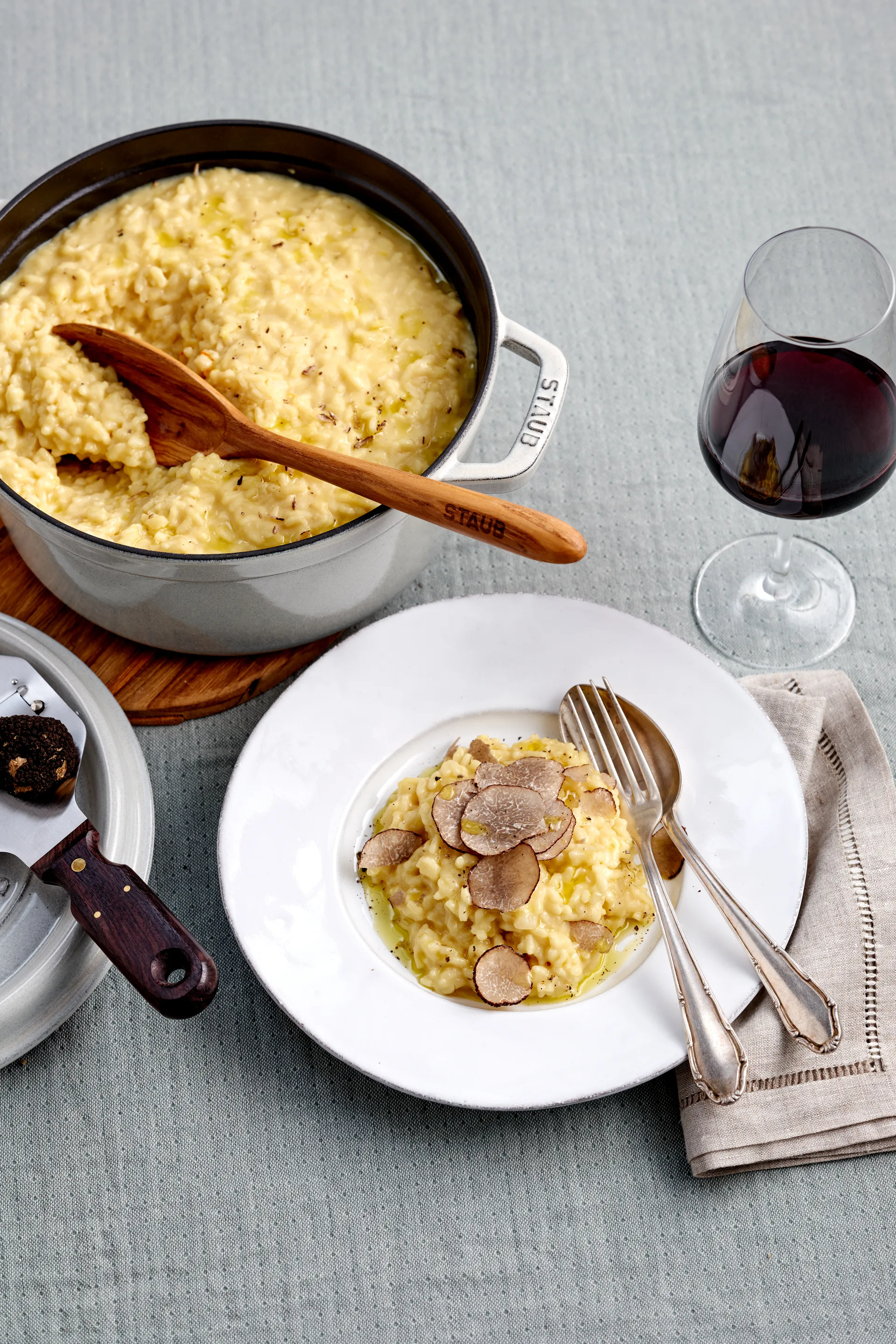 Staub White Truffle -pata, 6,7 l STAUB