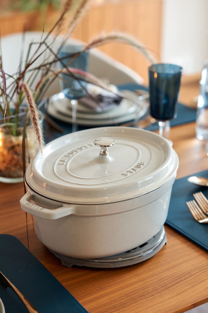 Staub White Truffle -pata, ovaali, 5,5 l STAUB