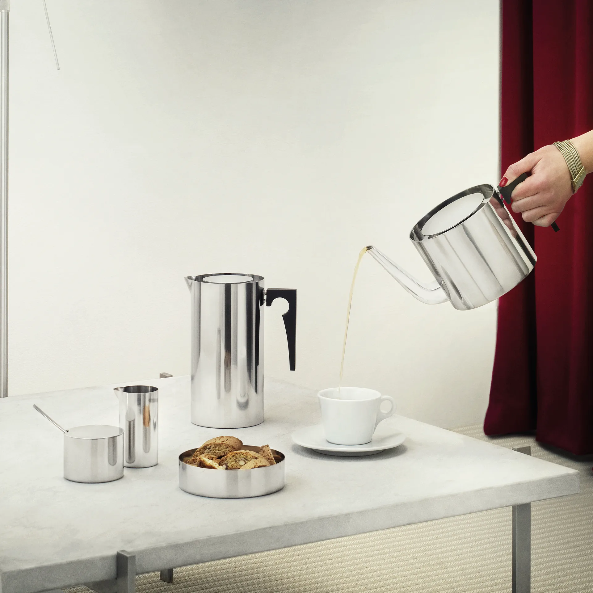 AJ cylinda-line -sokerikulho, Ruostumaton Stelton