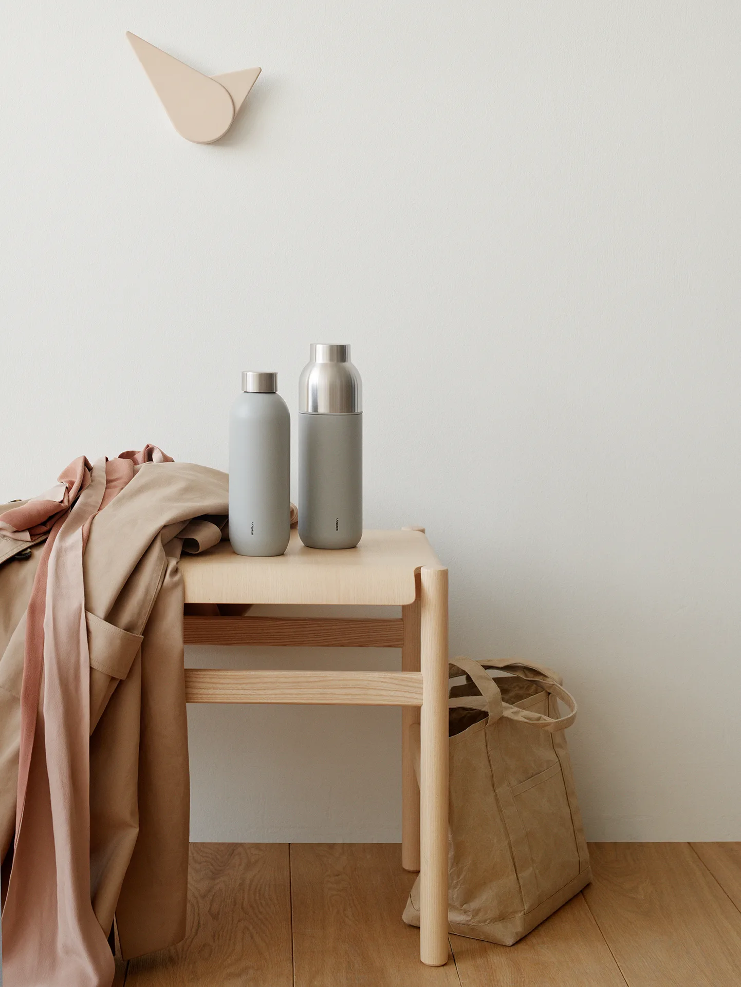 Birdie seinäkello 19,5 cm, Powder Stelton
